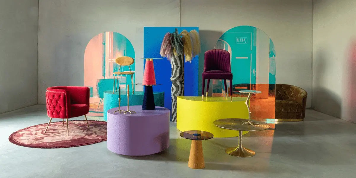 Wnętrze w stylu eklektyczny z designerskimi meblami i dodatkami