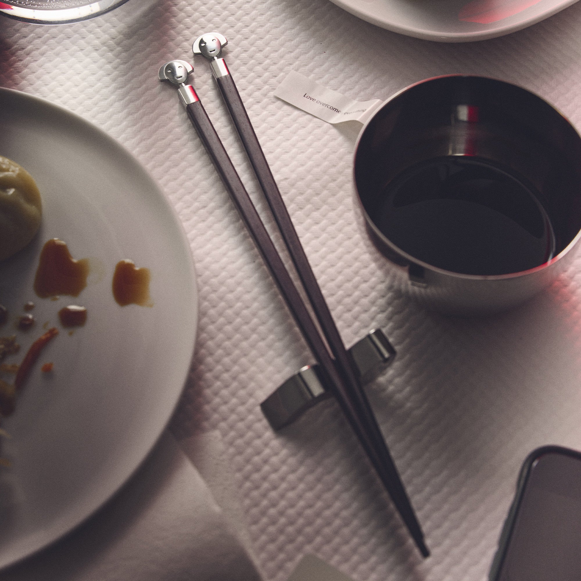 Orientalische Essstäbchen mit Halter ANNA STIC aus Ebenholz mit Stahloberfläche