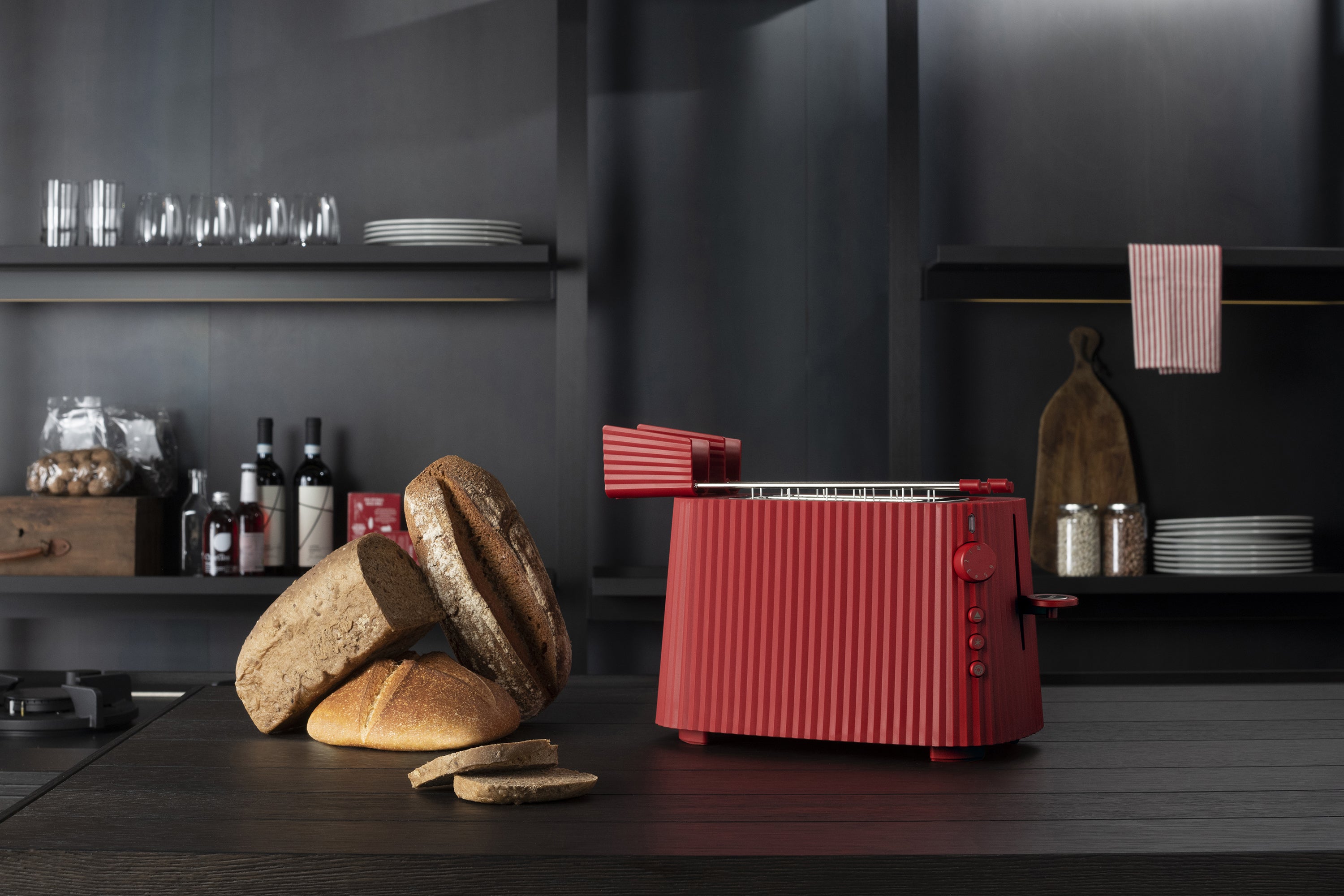 Toster PLISSÉ czerwony – styl nowoczesny