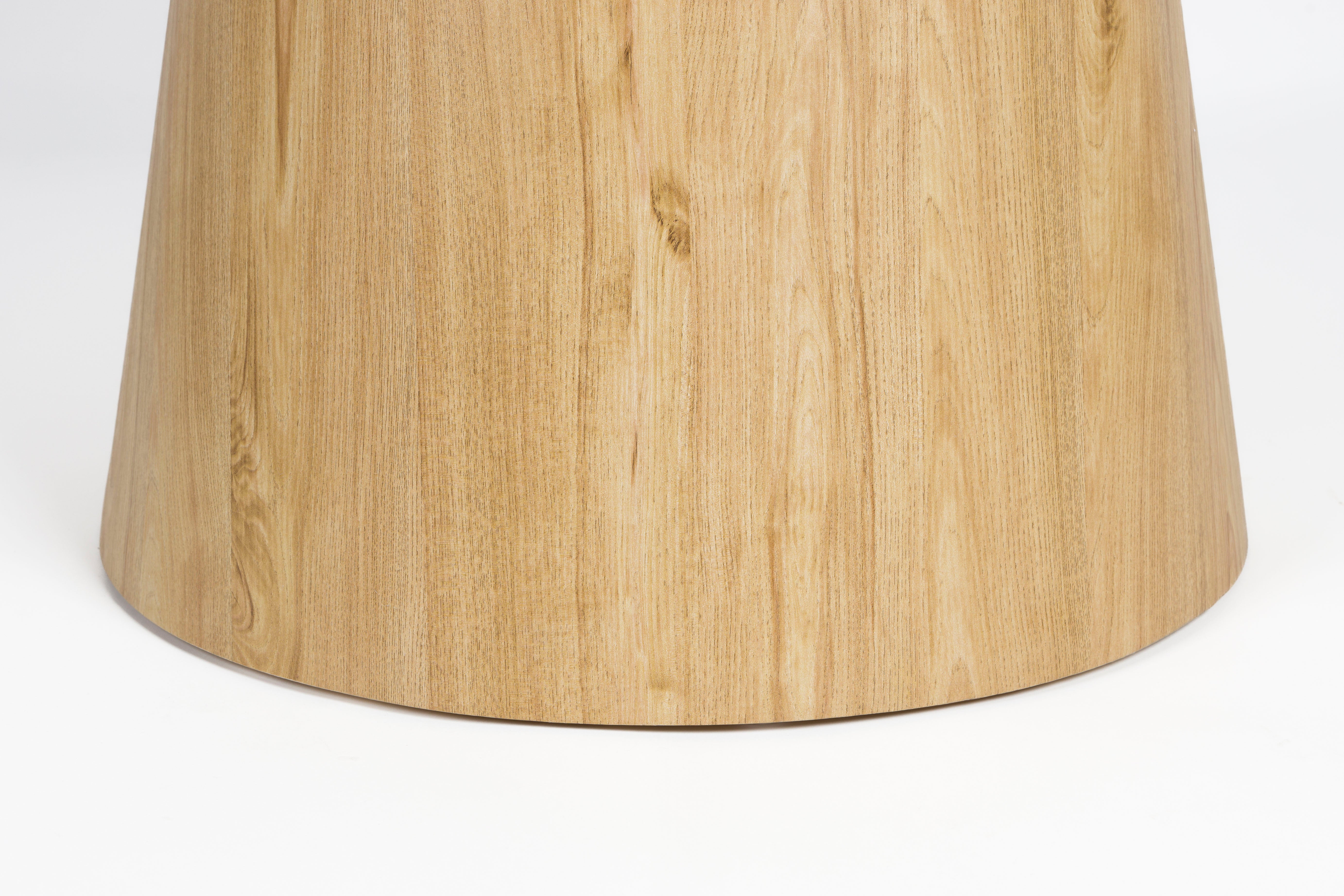 ALMIRA round table oak veneer
