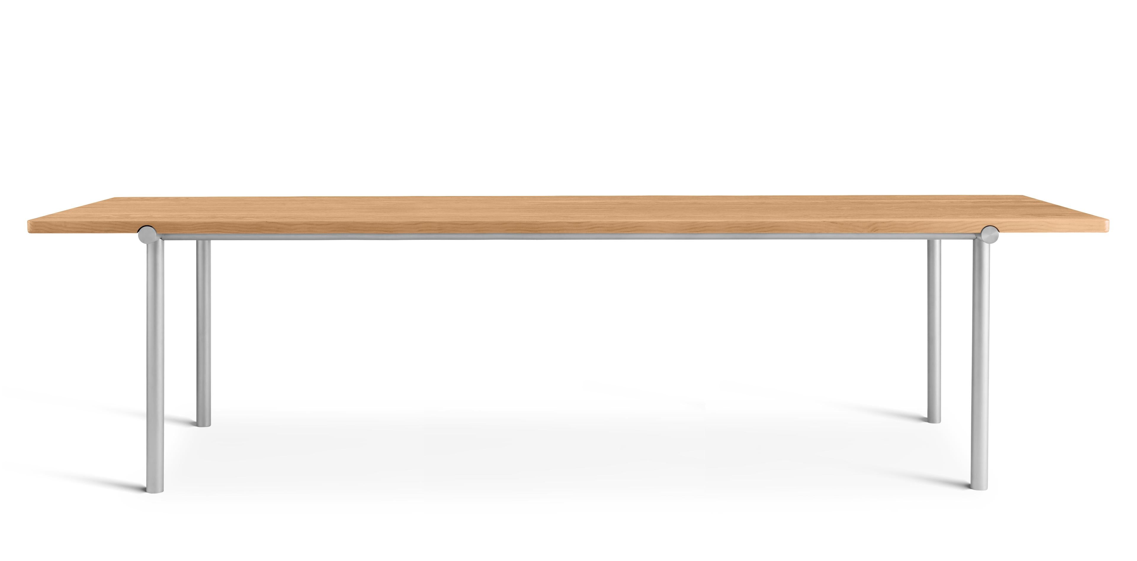 Tisch TUBBY TUBE Eiche mit Aluminiumfuß