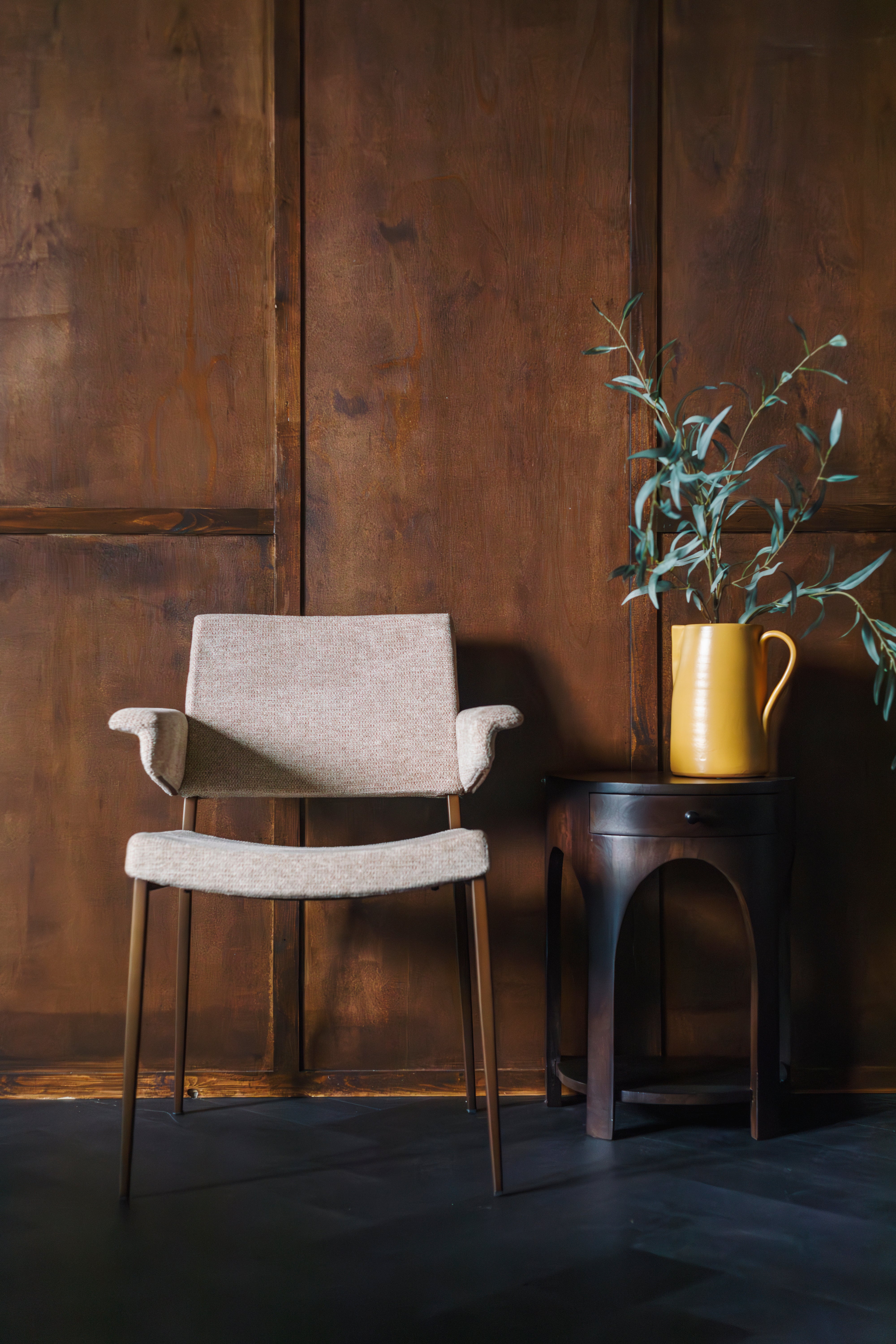 PORTLAND chair beige with brown base