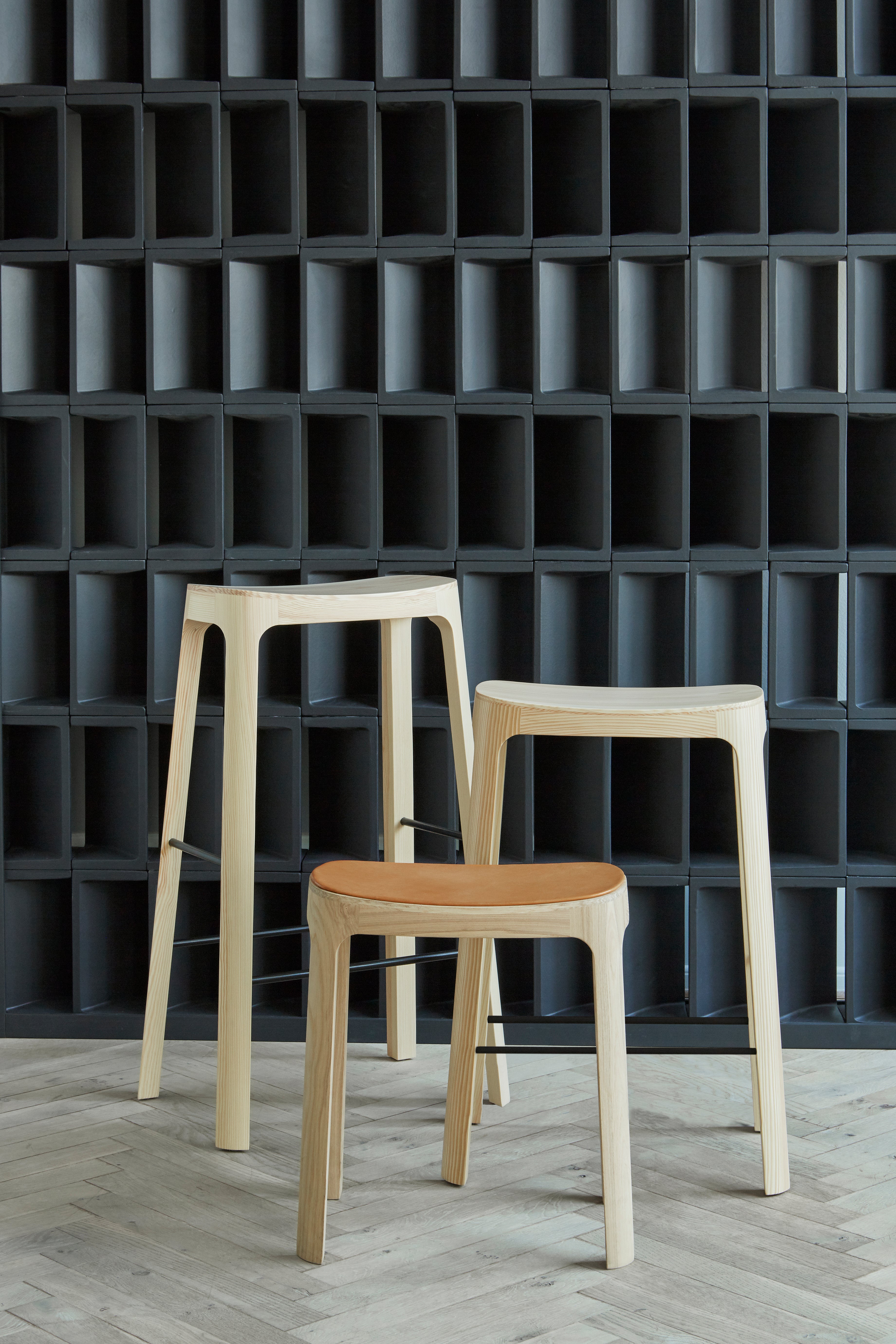CROFTON Pine Wood Stool