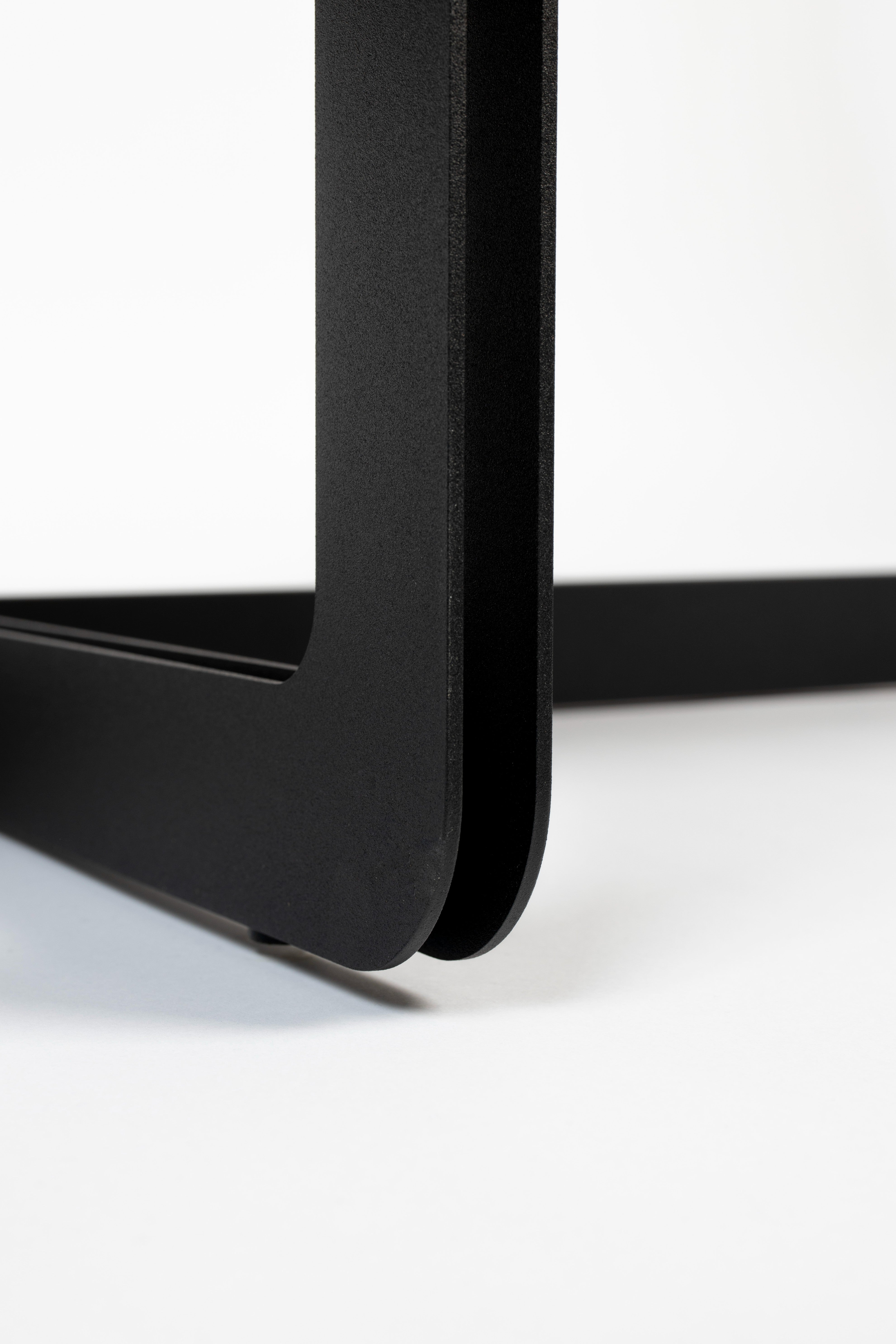 CENTRE OVAL black coffee table