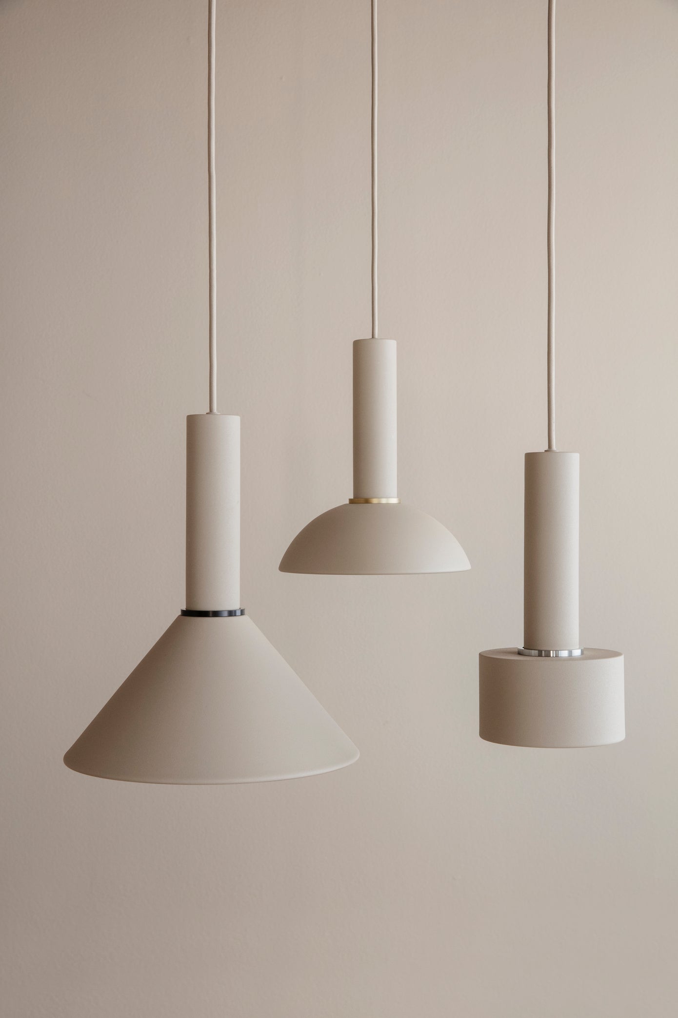 Sammeln Sie weiße hängende Lampe