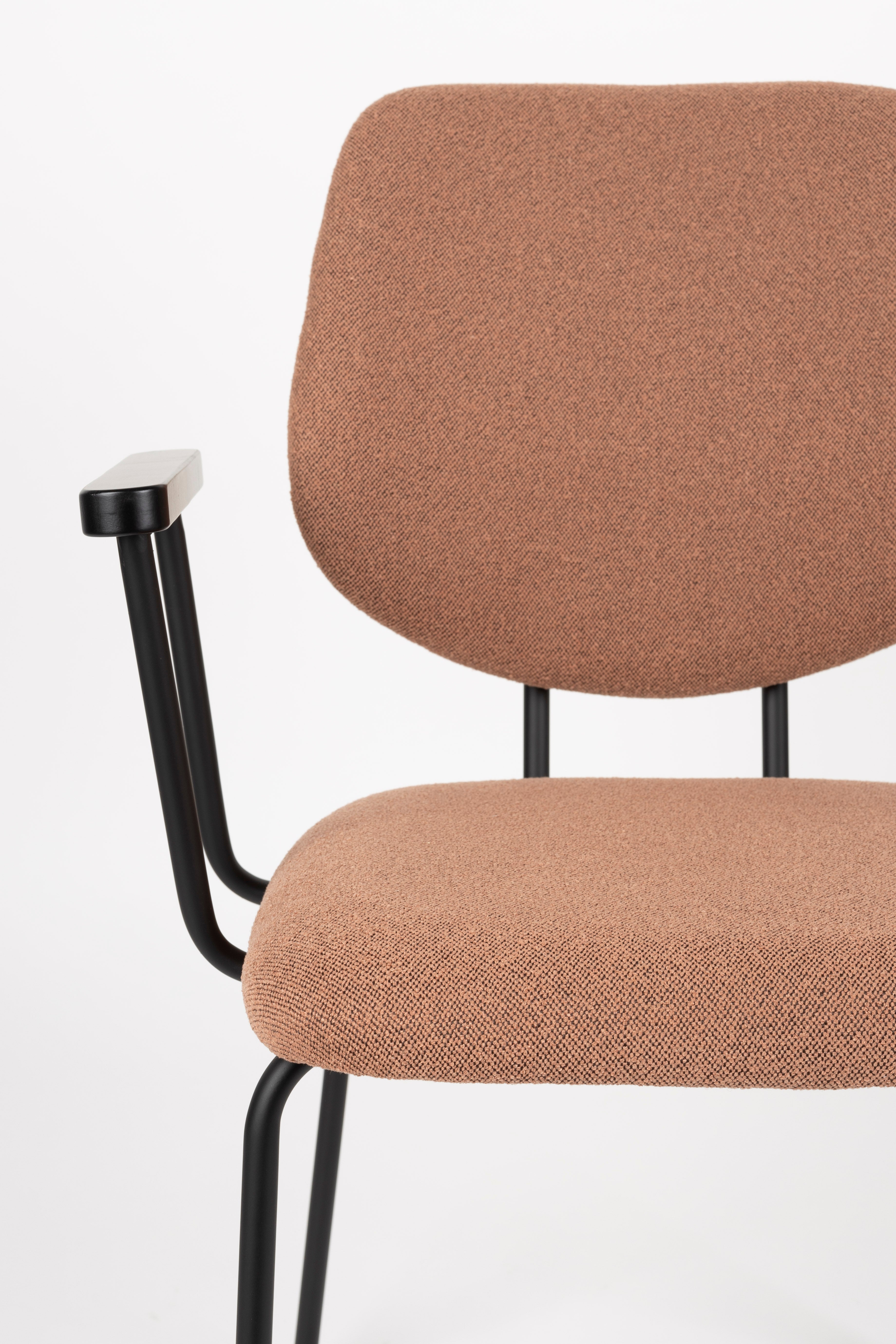 ZELO pink armchair with black base