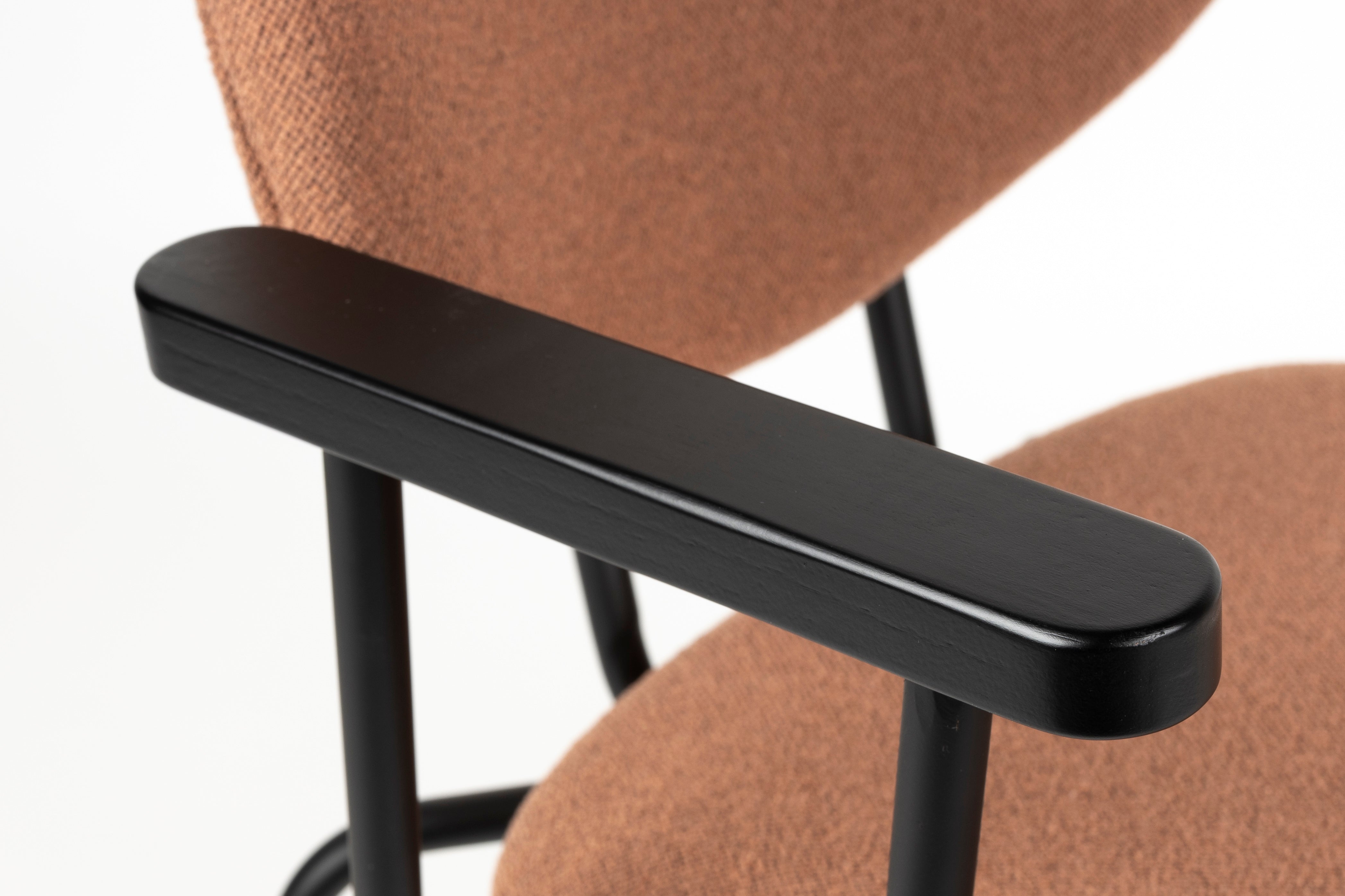 ZELO pink armchair with black base