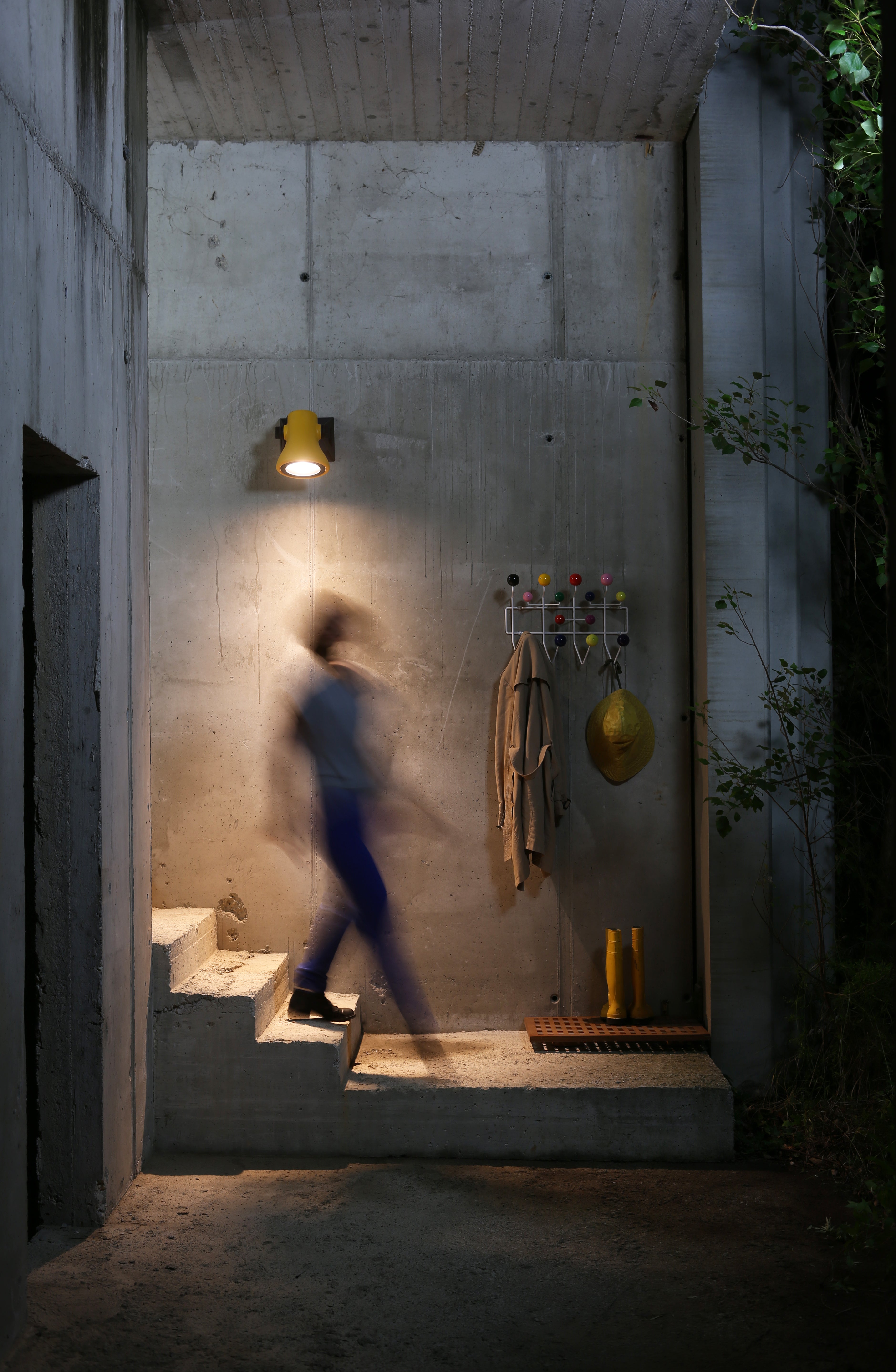 Lampa ścienna zewnętrzna FROG niebieski