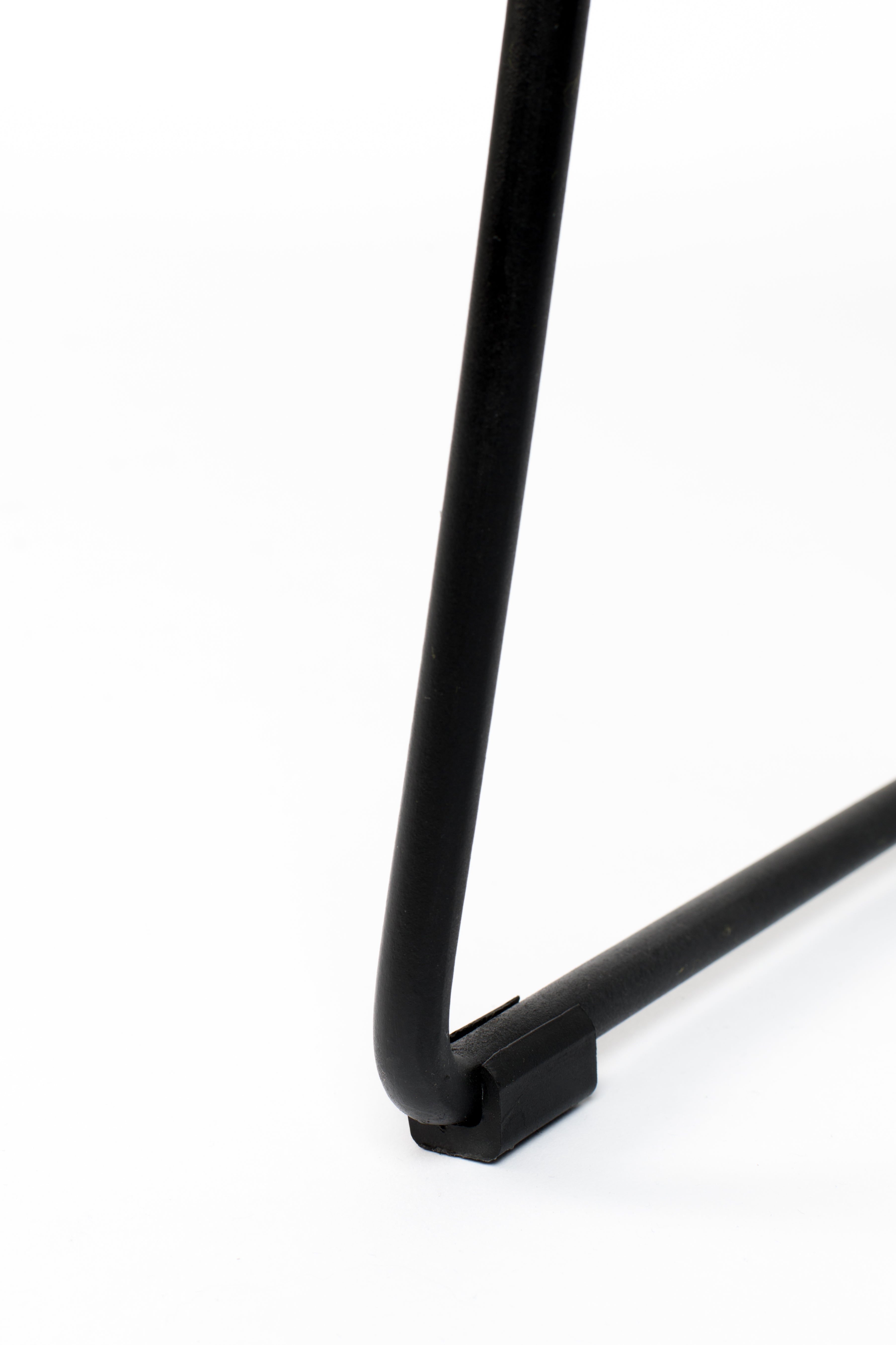 Tangle Tangle Bar Stool mit schwarzer Basis