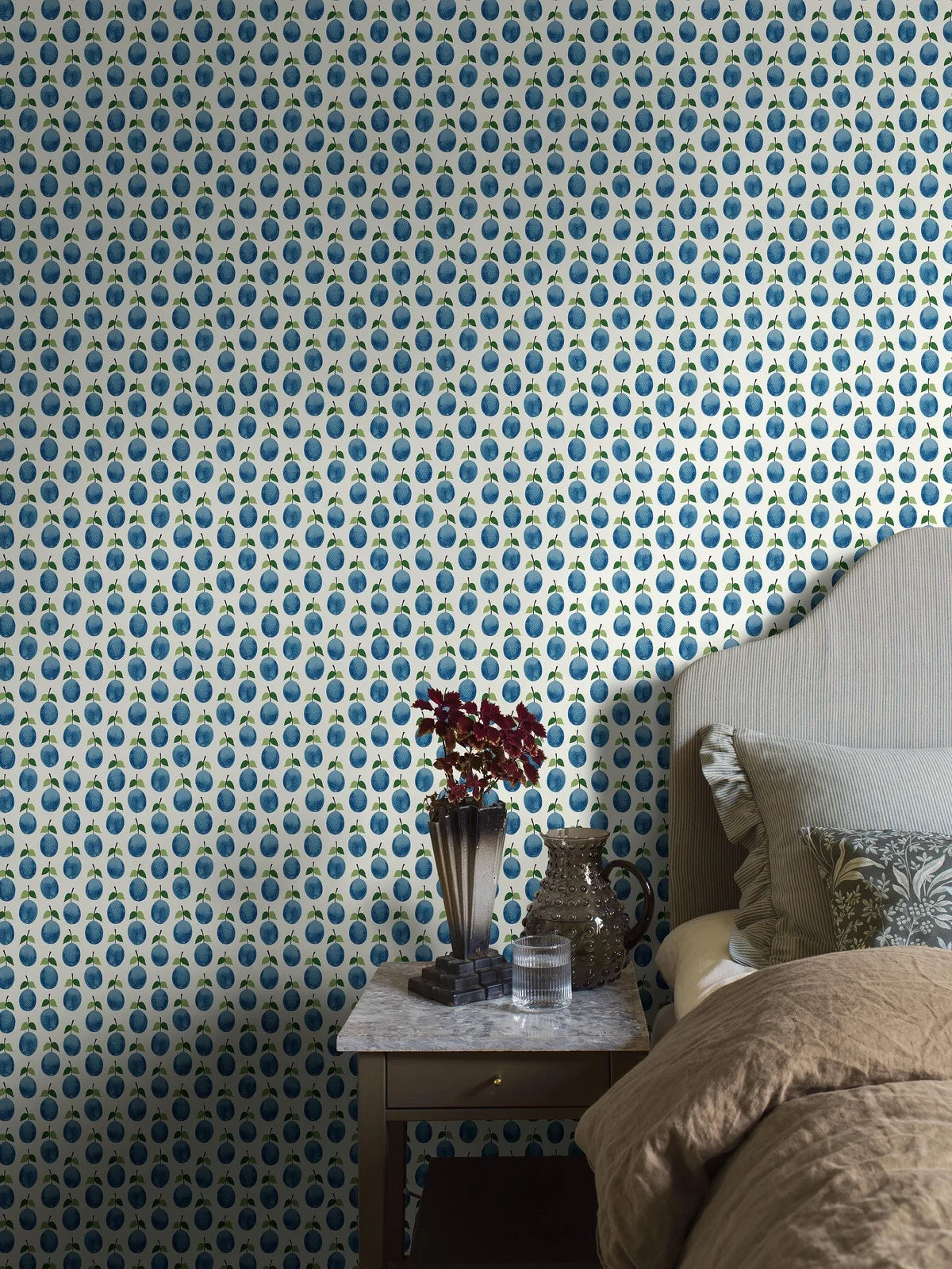 White PRUNUS Fruit Plant Motif Wallpaper with Blue