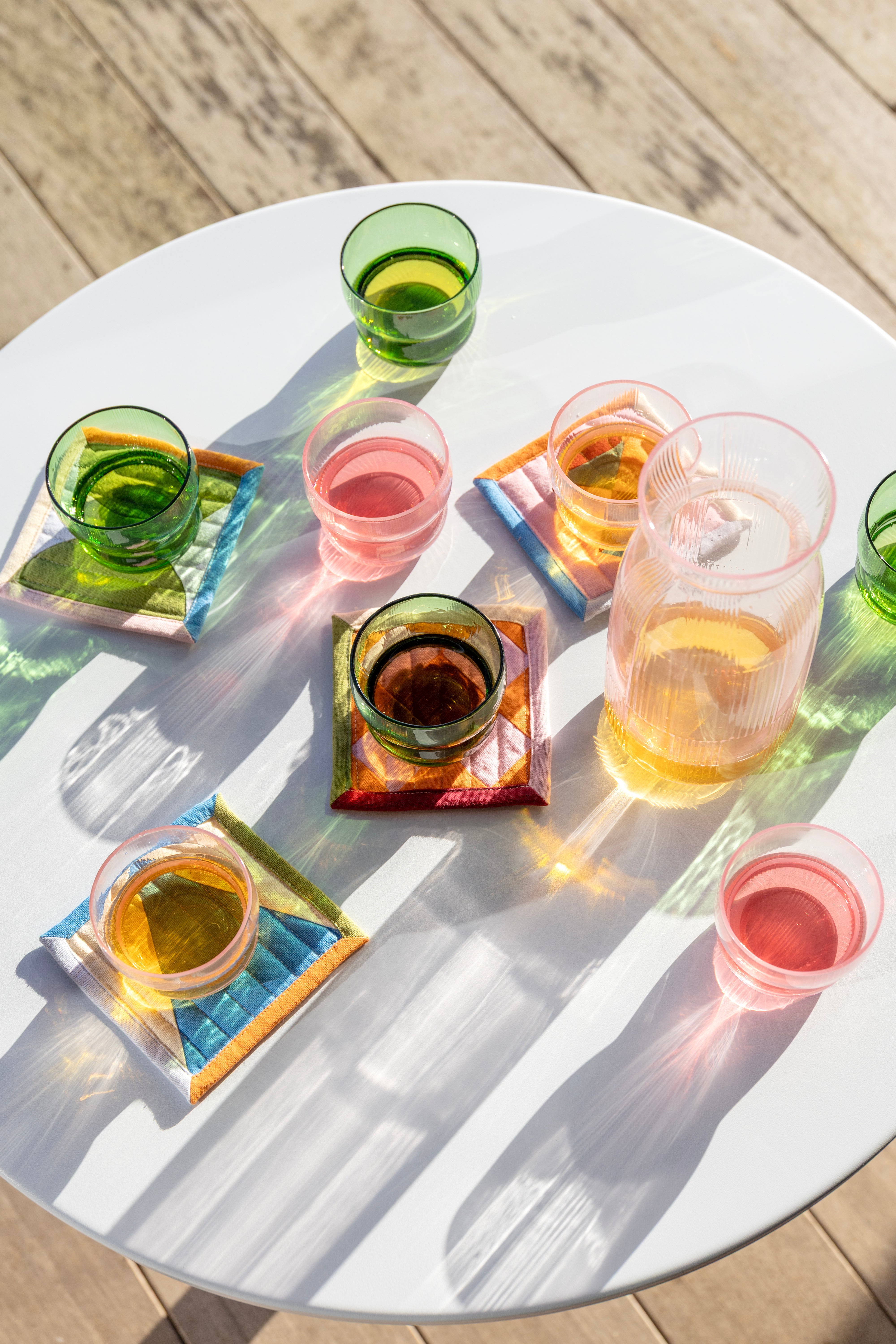 Karafka CIRCUS aus rosa Glas