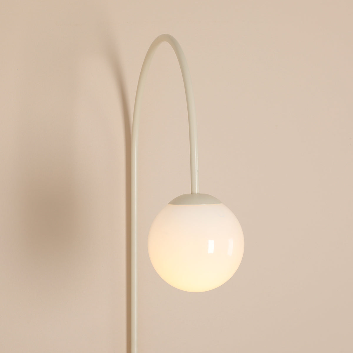 Creamy Una wall lamp
