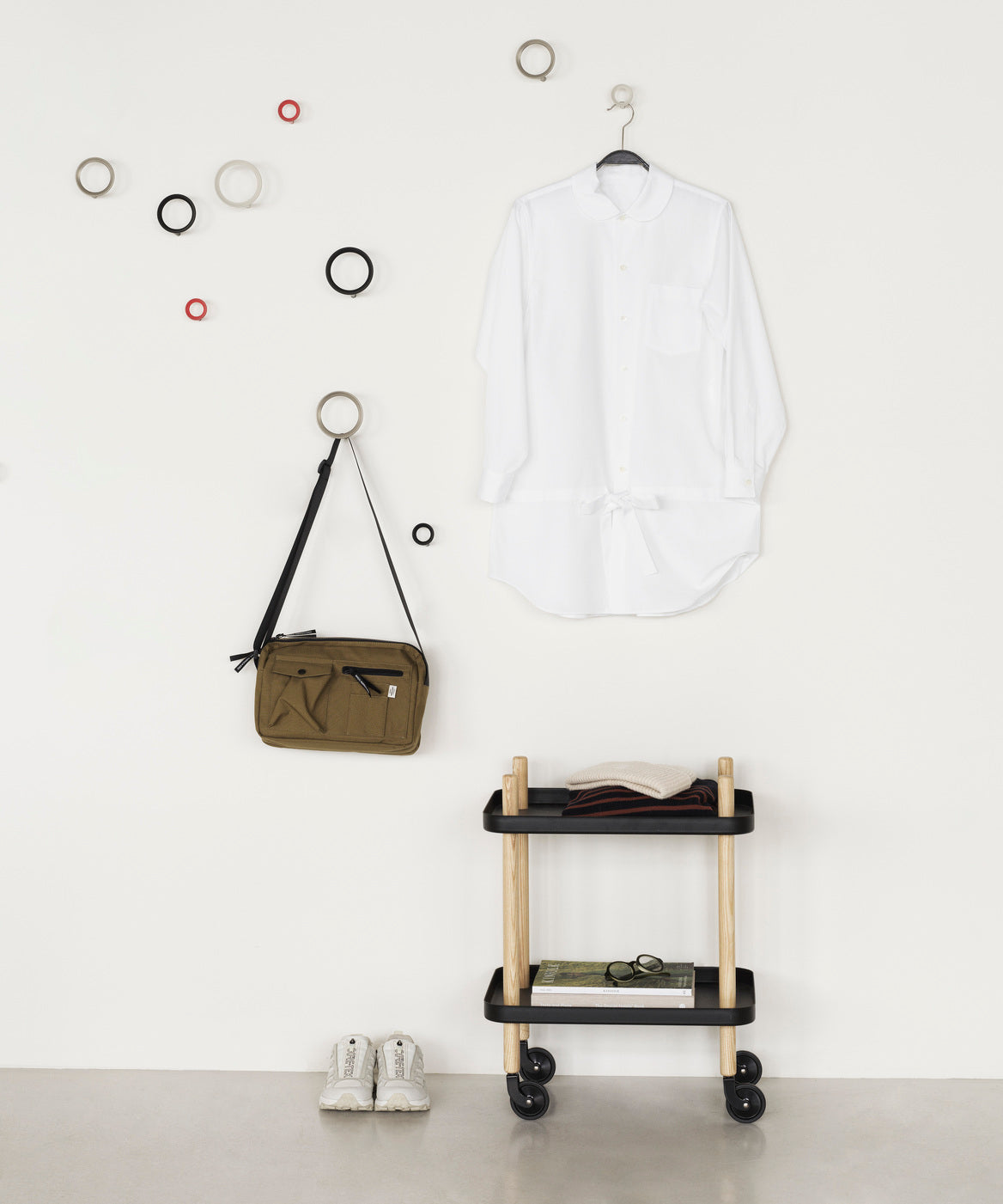 Kleiderständer LOOP rot