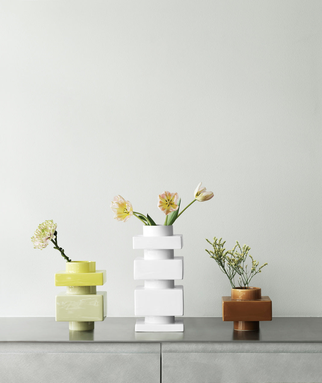 DEKO OBJECT sage green vase
