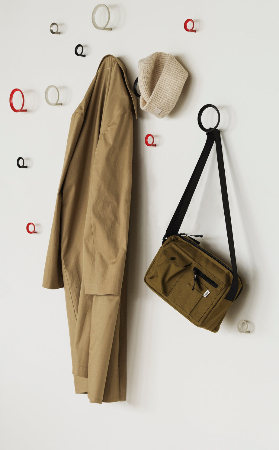 Kleiderständer LOOP rot