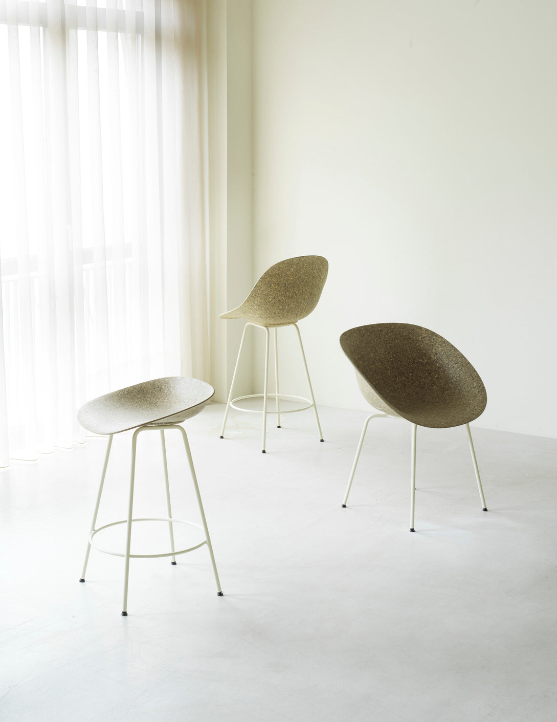 Bar chair with a back of the green mat with a black base