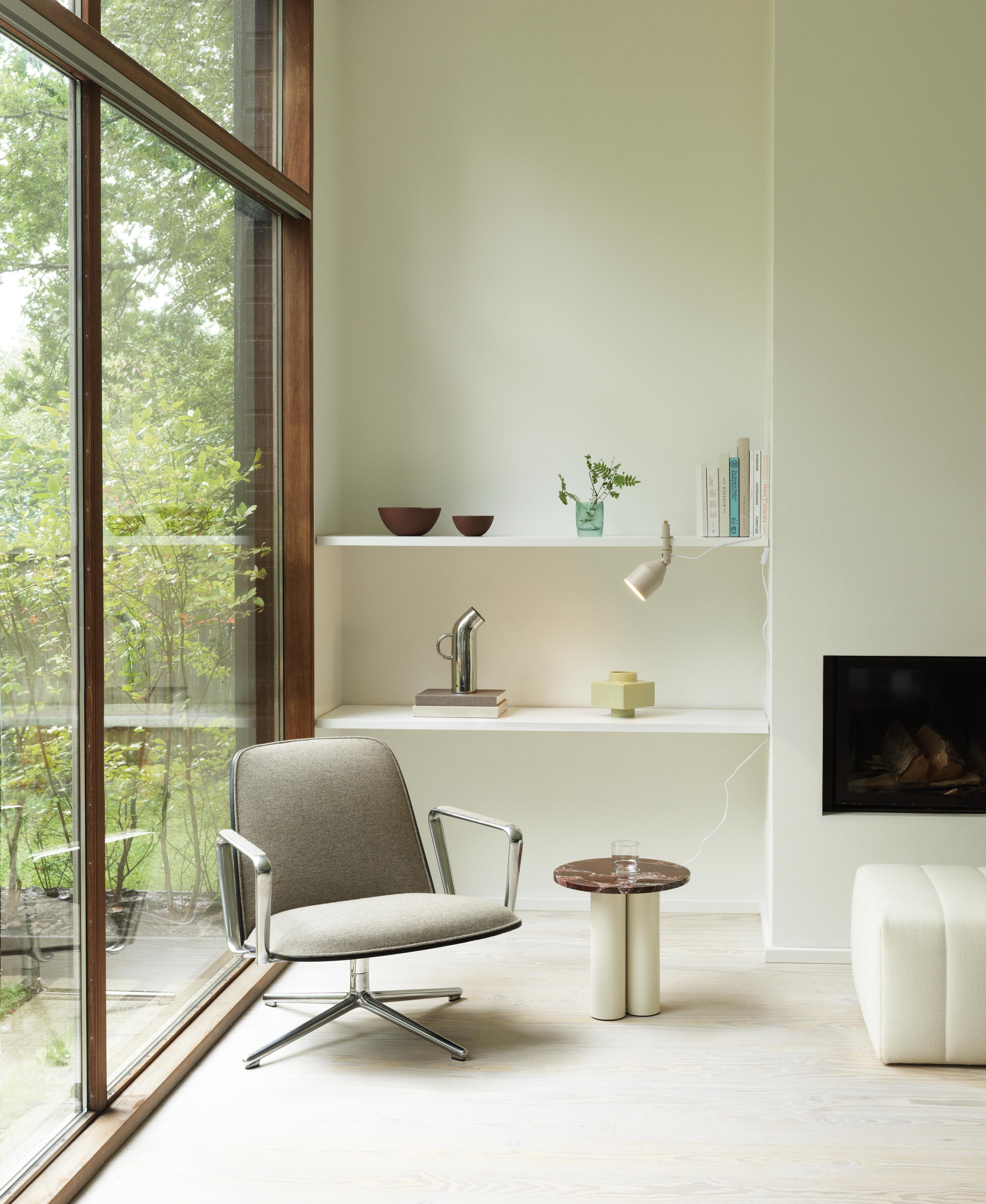 Portable wall lamp KLIP warm gray