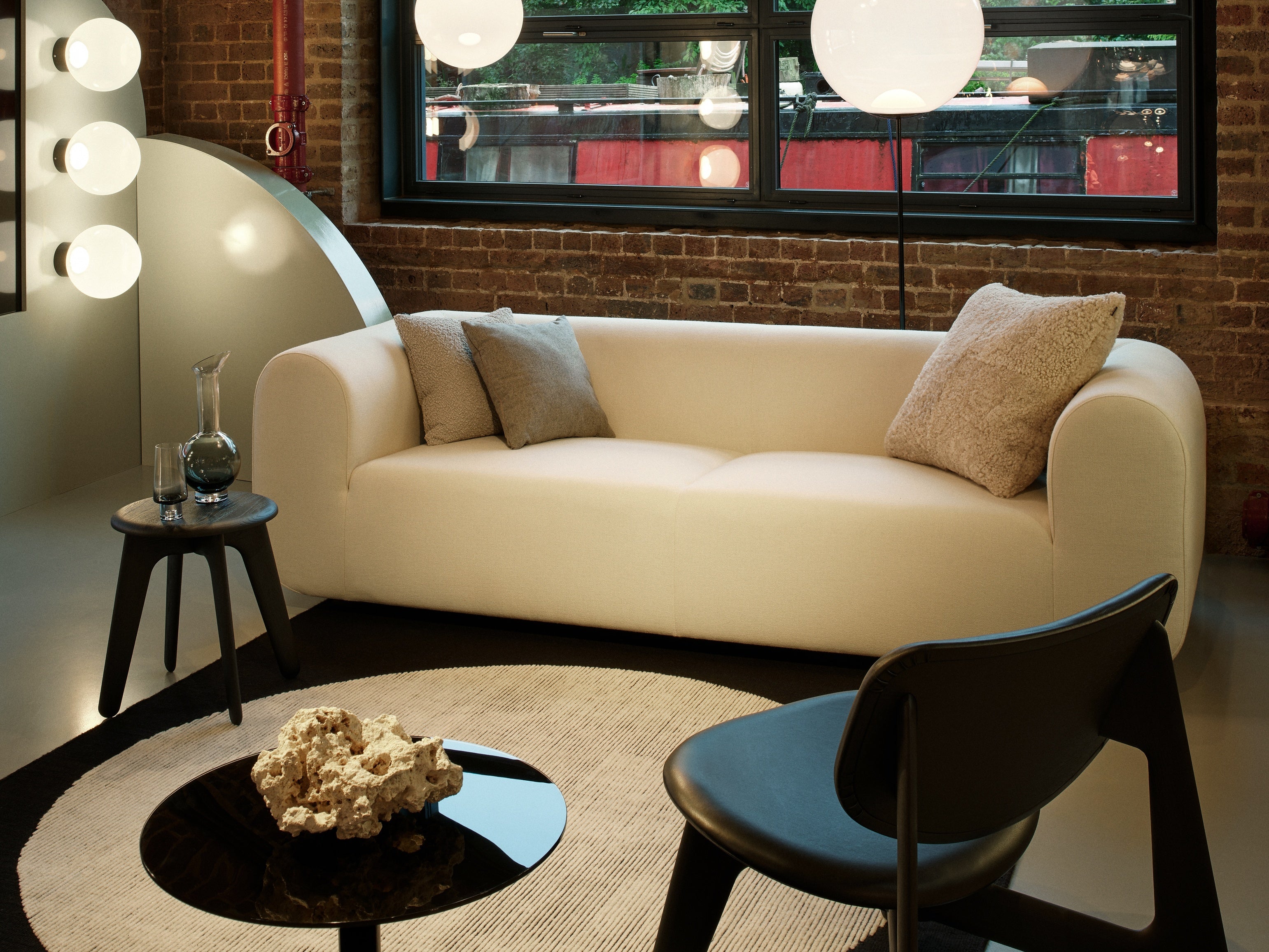 4-Personen-Sofa, gepolsterter praller