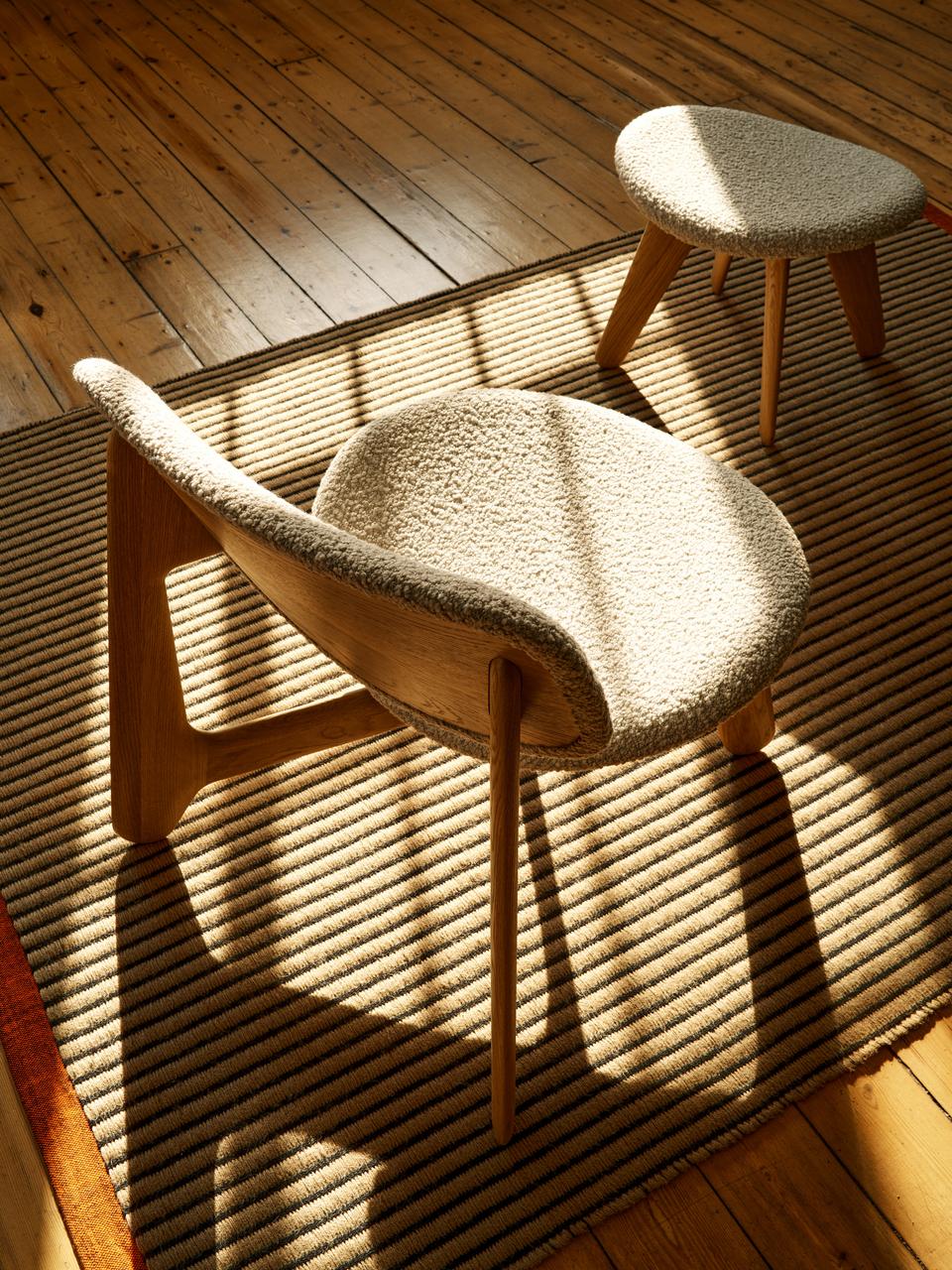 SLAB Armchair in Beige Boucle with Oak Base