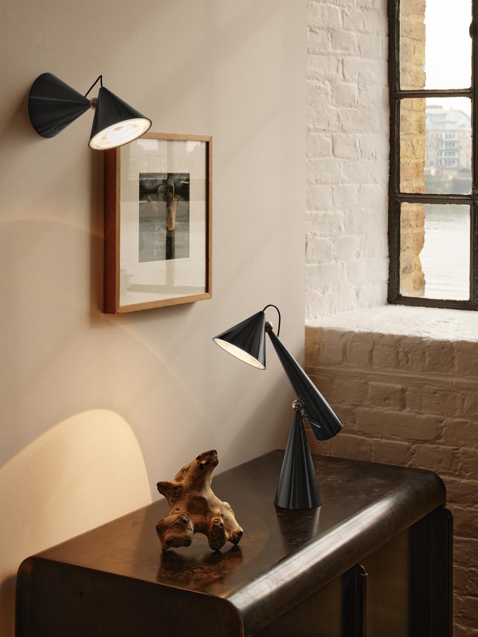 POSE table lamp gray