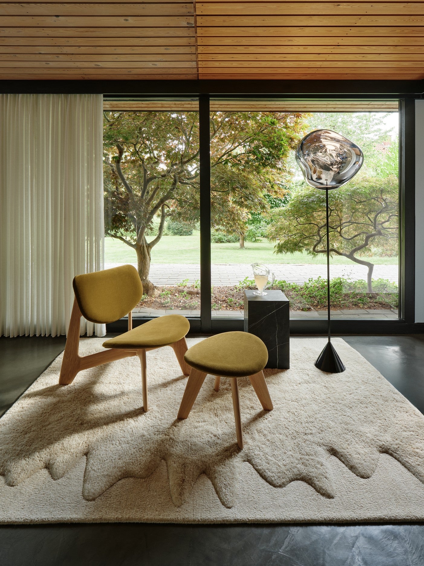 Fußstütze SLAB khaki mit Eichenbasis