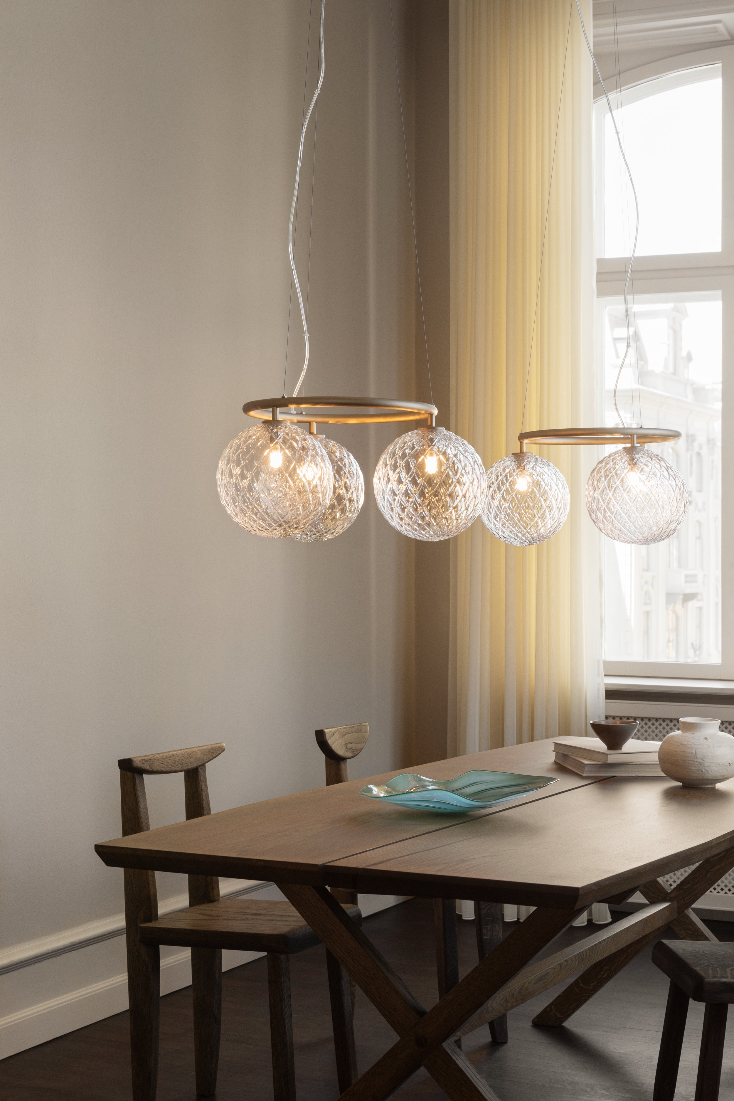Pendelleuchte MIIRA 3 CIRCULAR aus Messing mit transparentem Glas