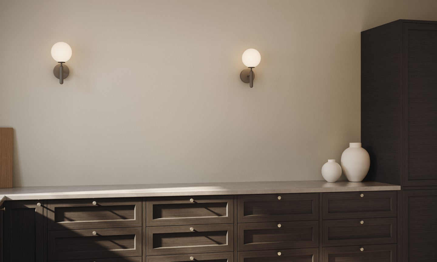 Wandleuchte MIIRA graphit mit opalem Glas
