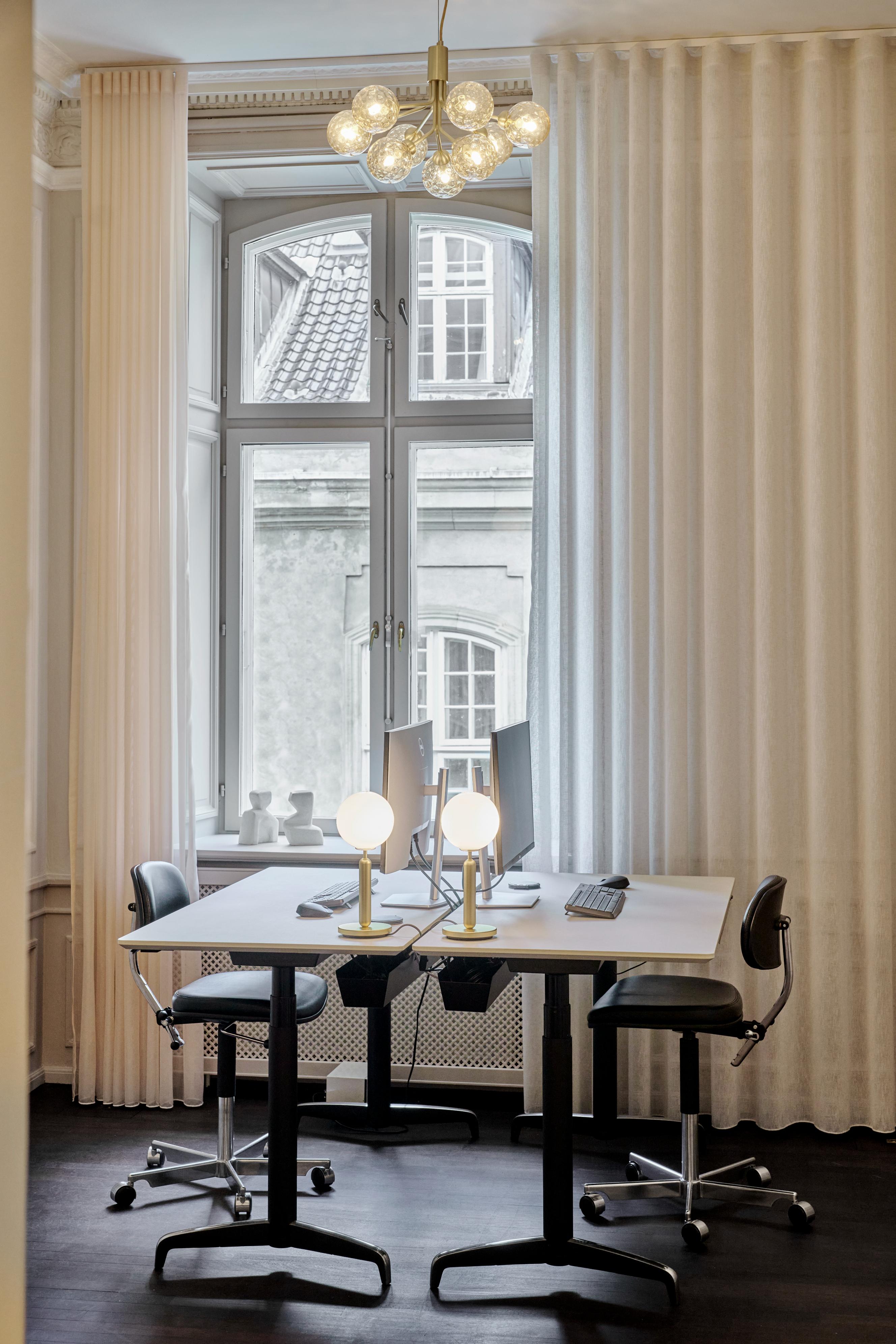 APIALES 9 Pendant Lamp in Brass with Gold Glass