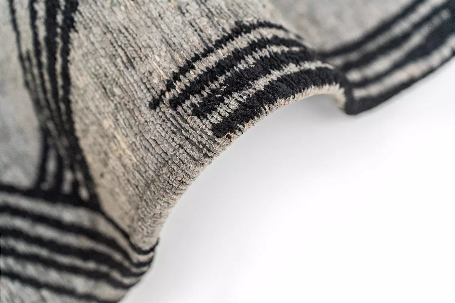 Teppich KANJI grau mit Schwarz und Beige