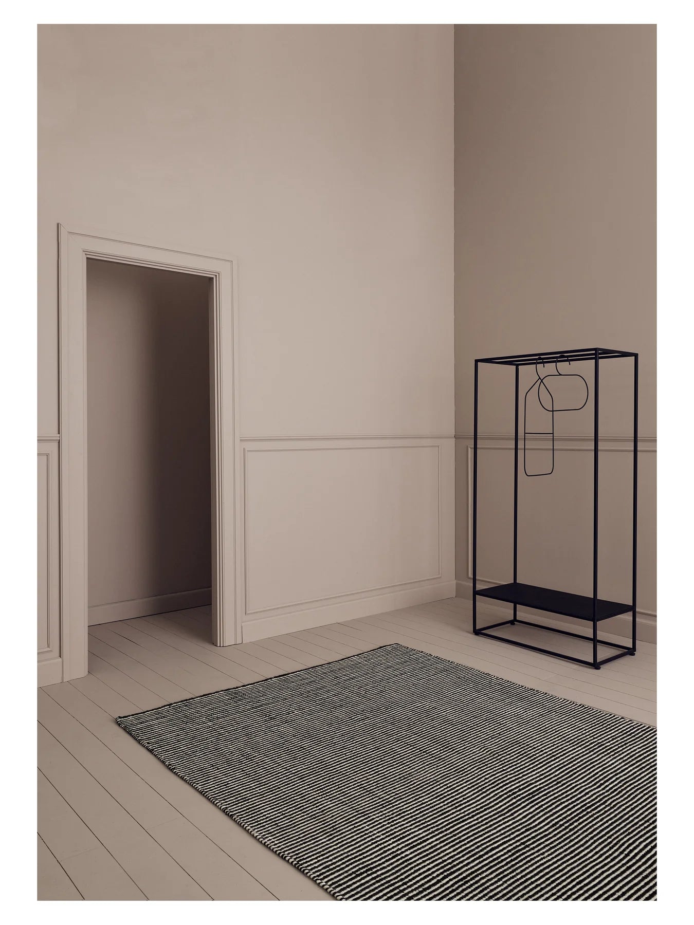 AJO black rug with white