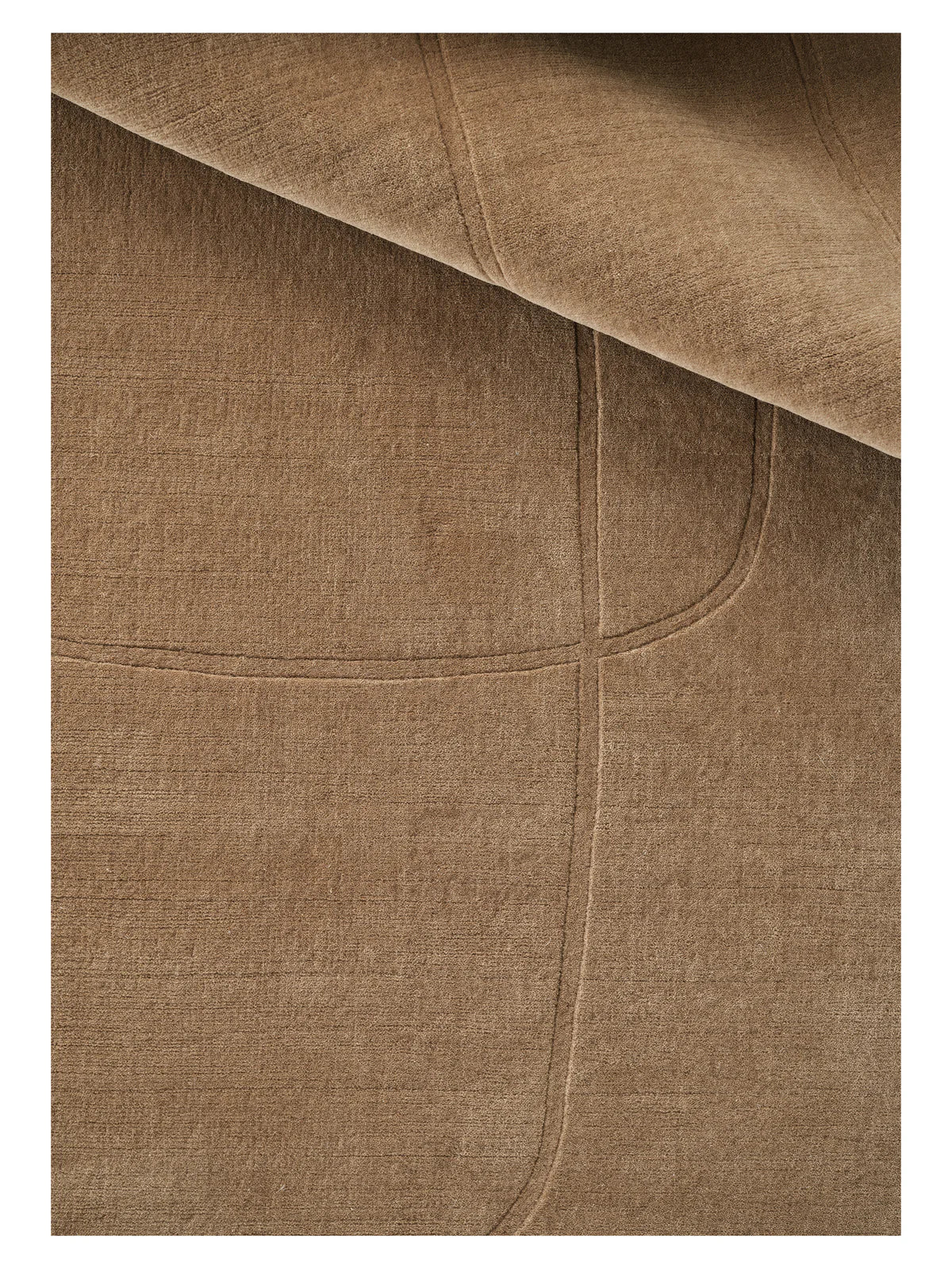 Dywan CURSIVE EXPANSE bursztynowy – Linie Design