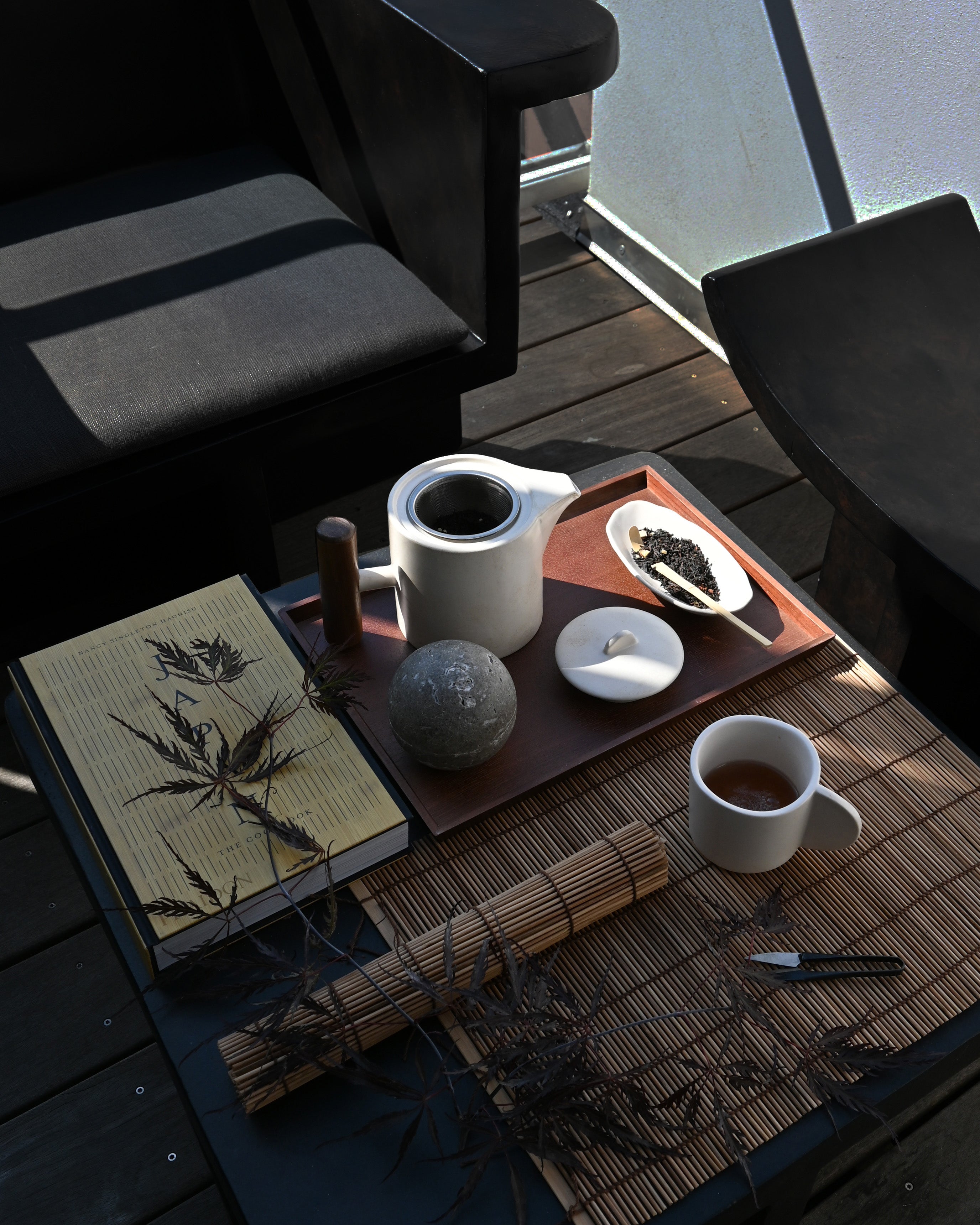 NATIVE Mug Set White Stoneware