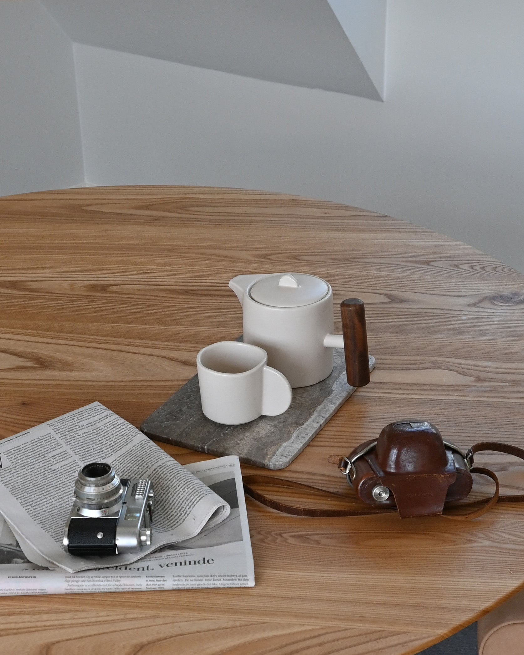 NATIVE Mug Set White Stoneware