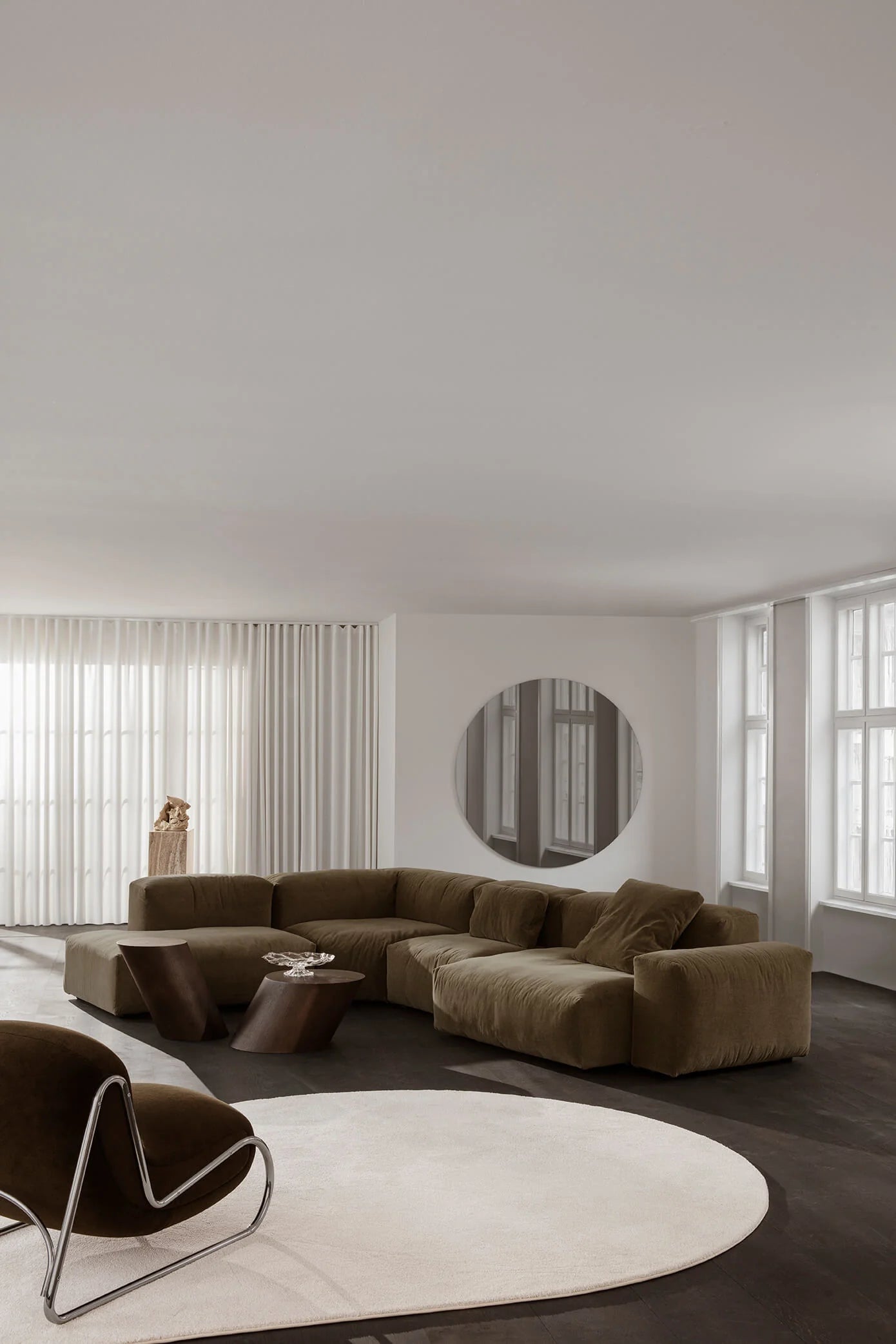 Graphite tilt coffee table