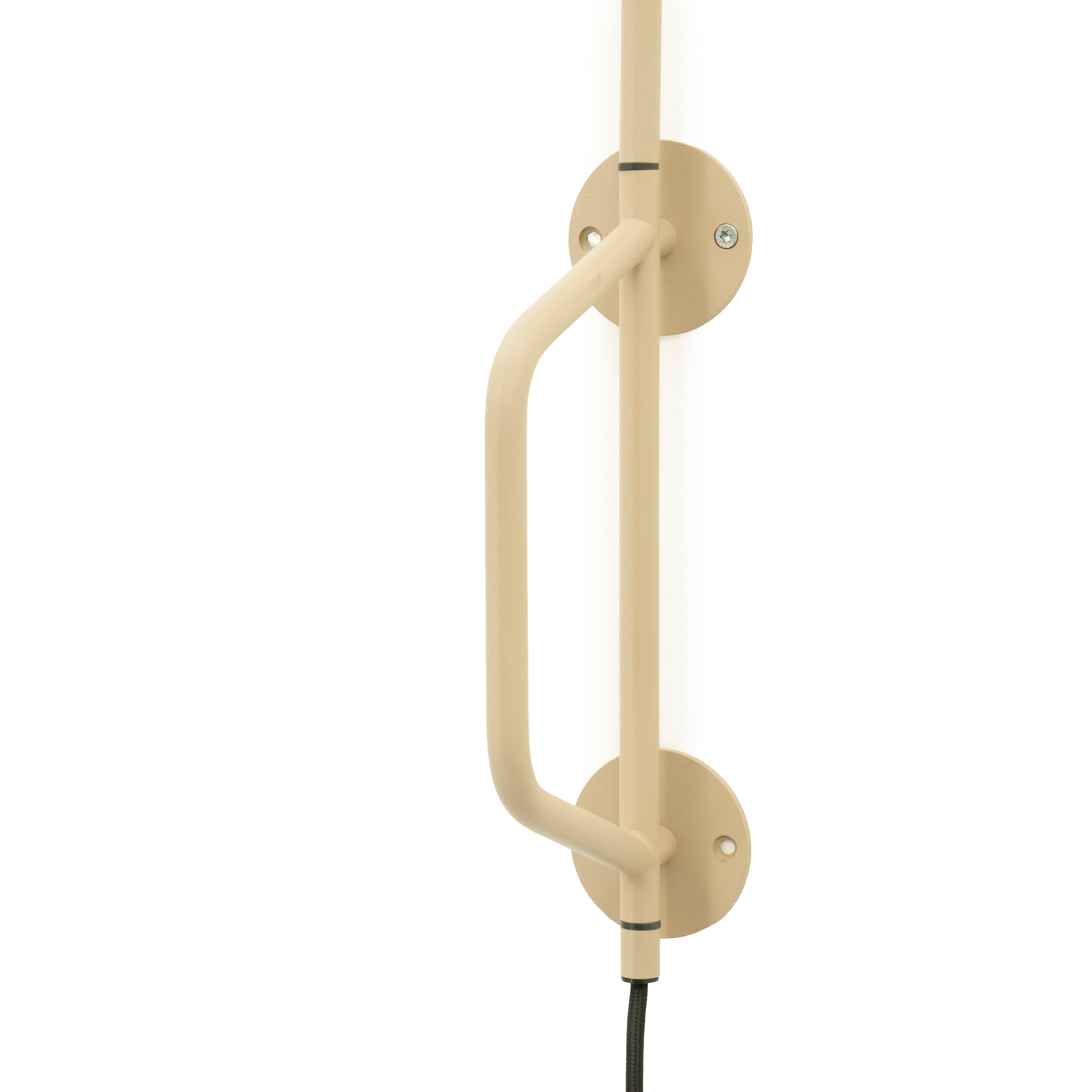 CAPA cream wall lamp with arm
