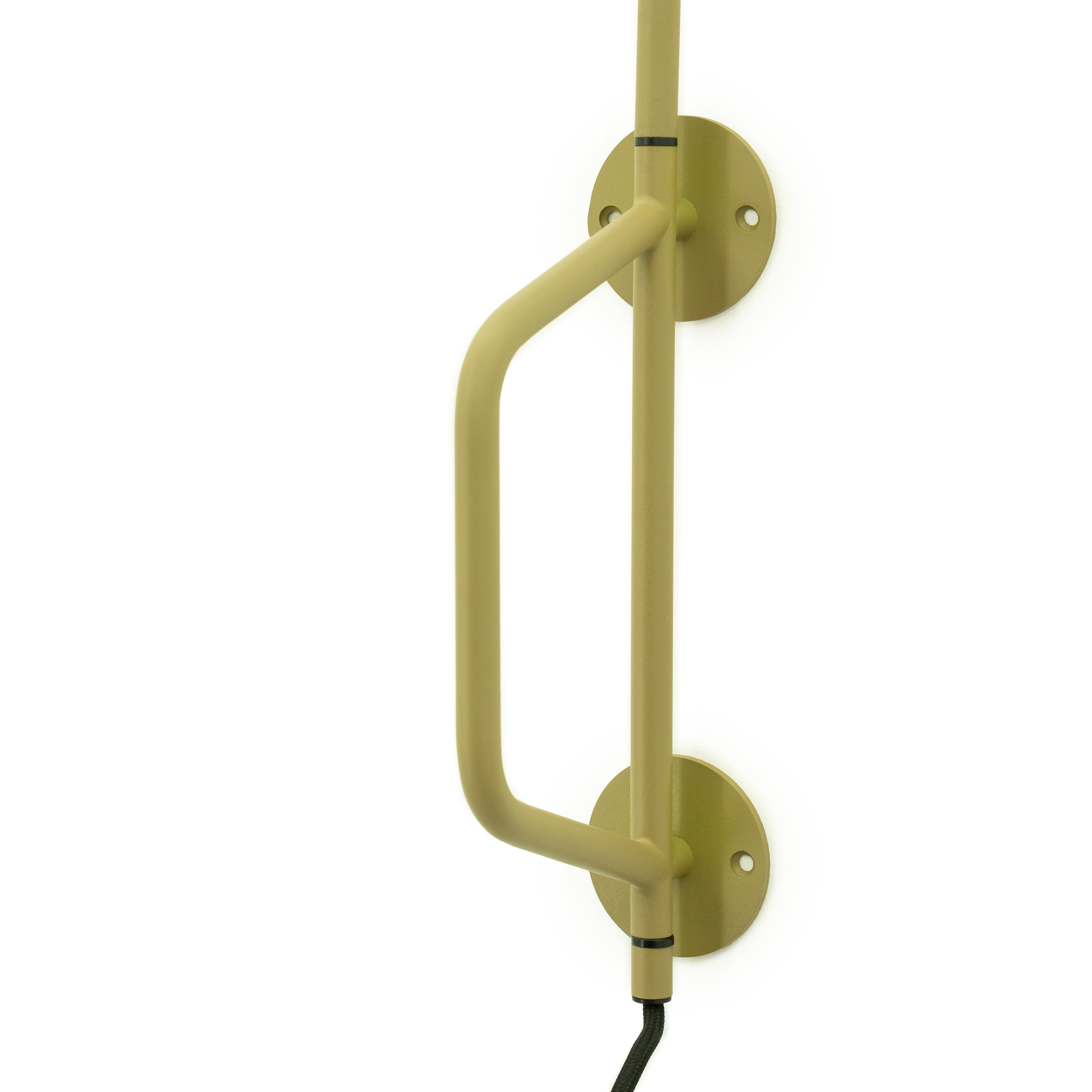 CAPA green wall lamp with arm