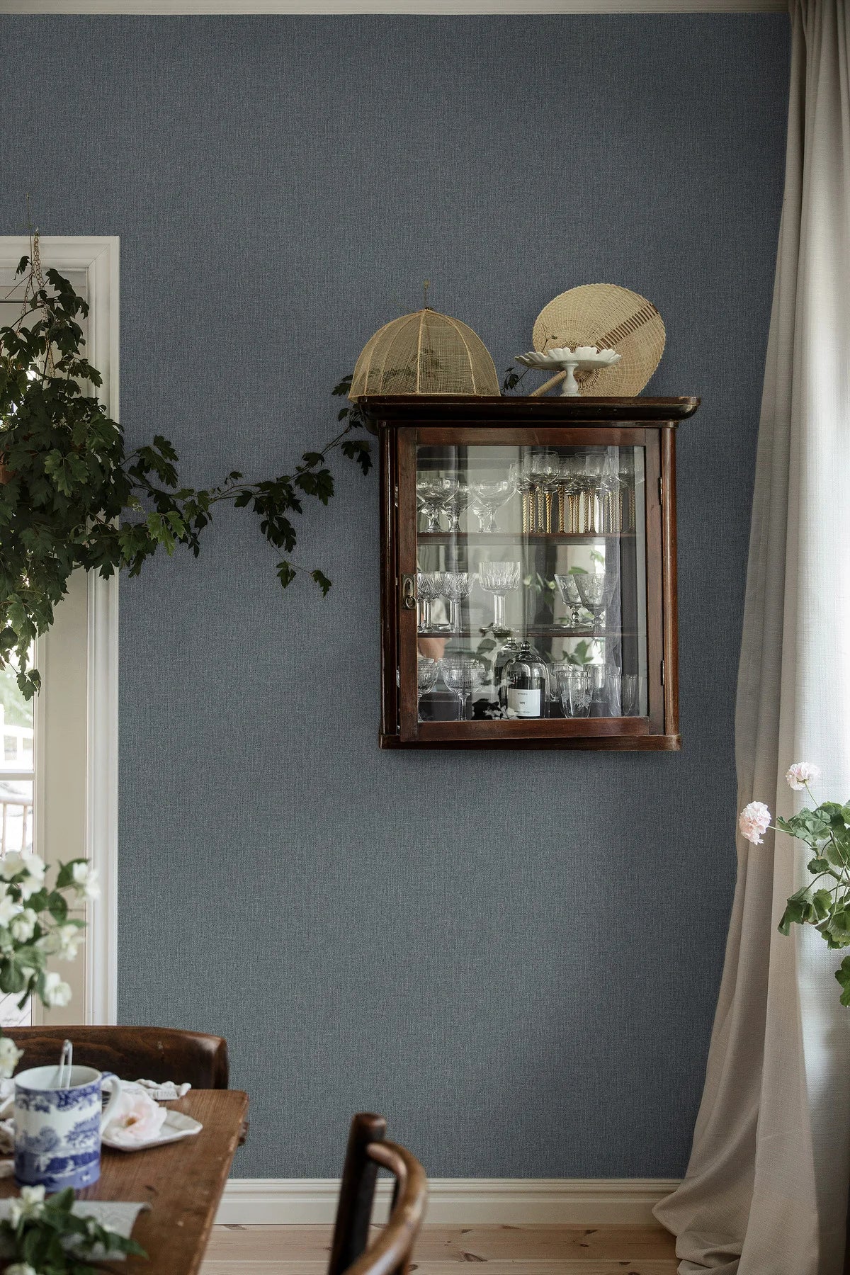 Strukturierte Tapete, die Leinwand imitiert, WEAVER’S WALL, blau