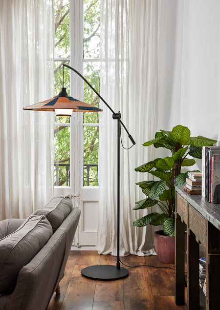 Stehlampe mit Schwenkarm PARROT sandfarben