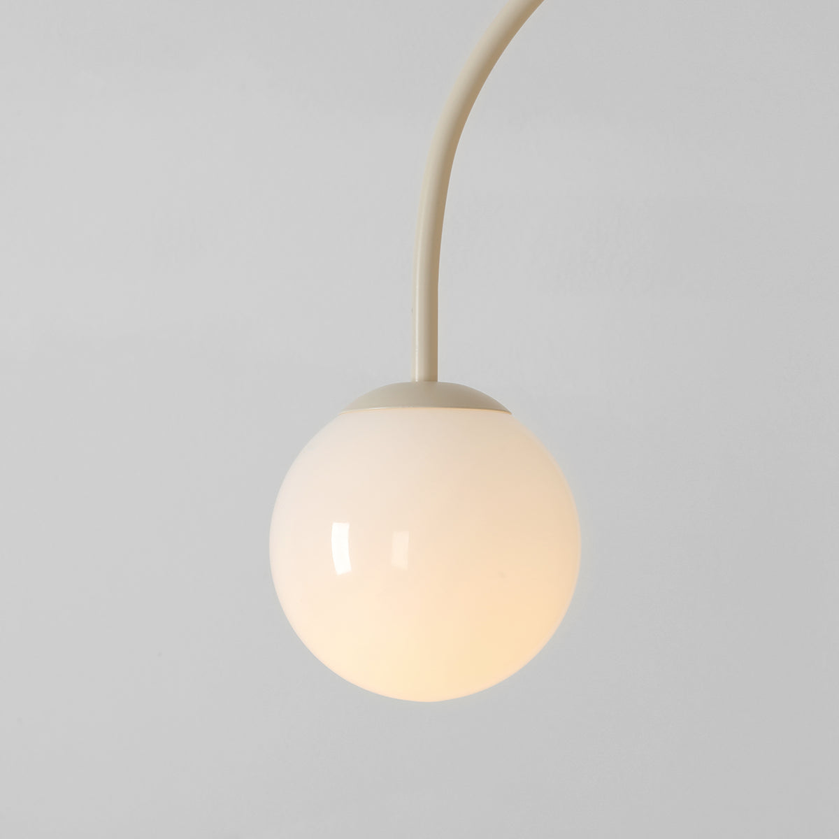Creamy Una wall lamp