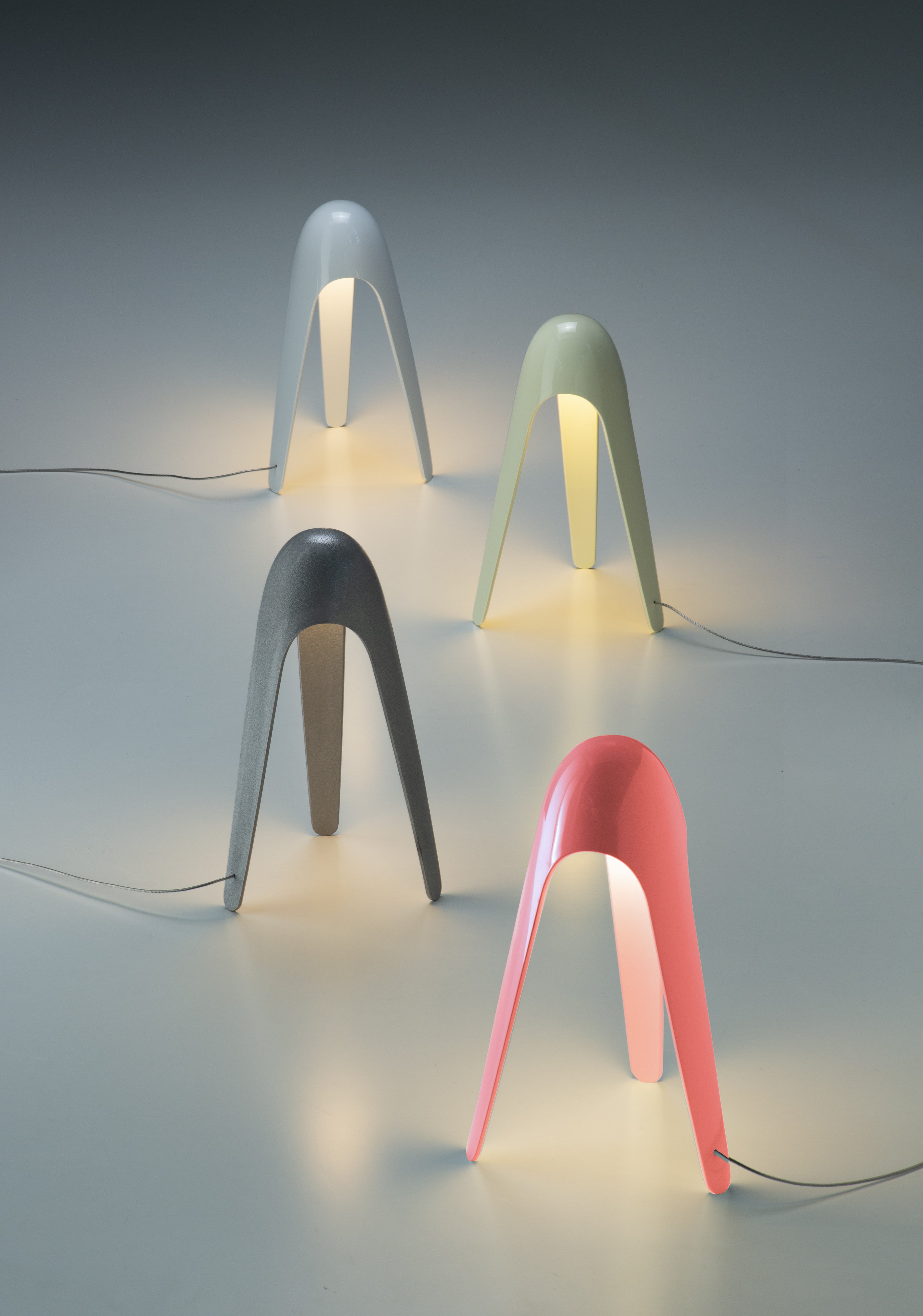 Cyborg Table Lamp in Shimmering Fuchsia