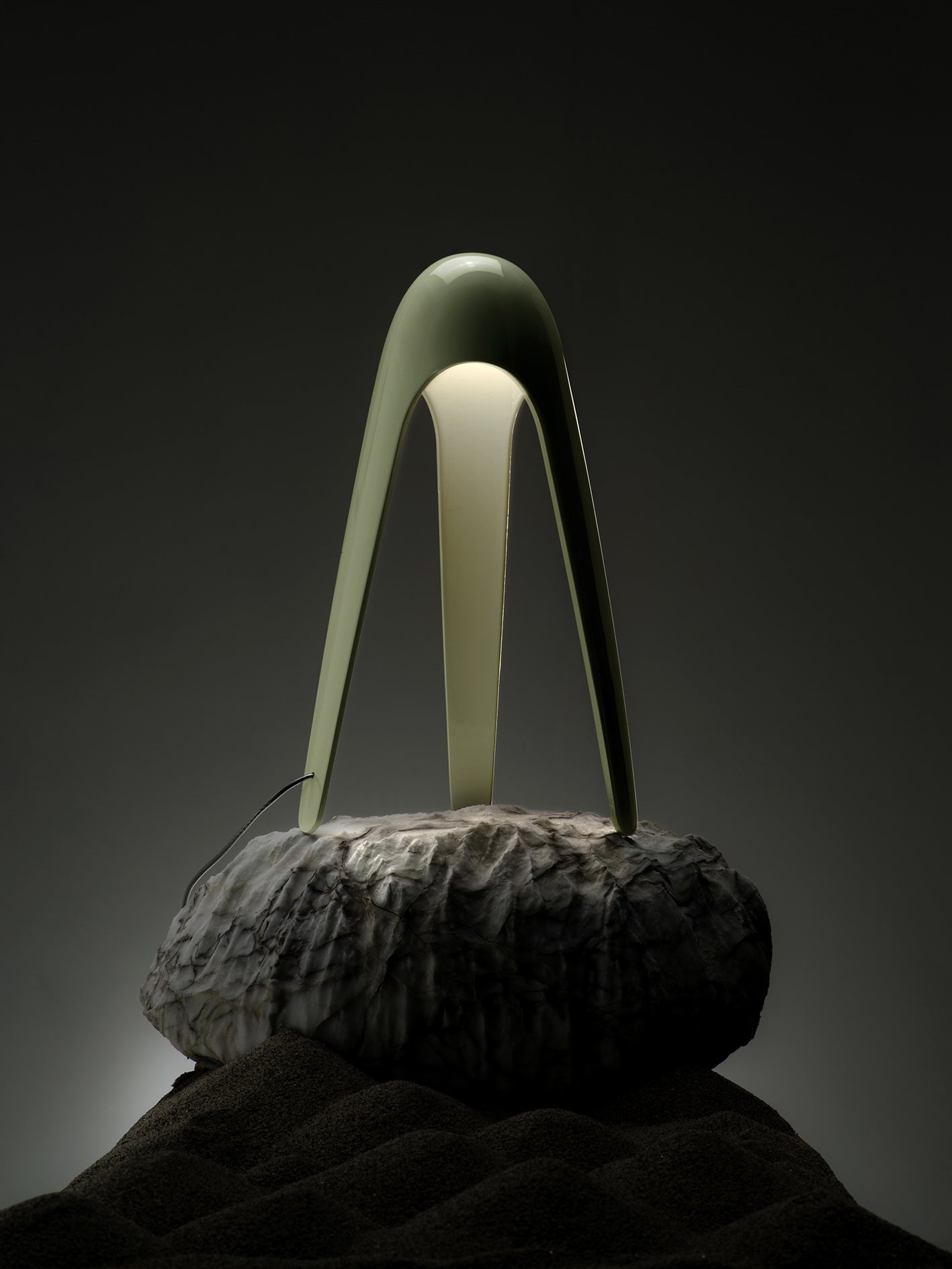 CYBORG Table Lamp in Glossy White