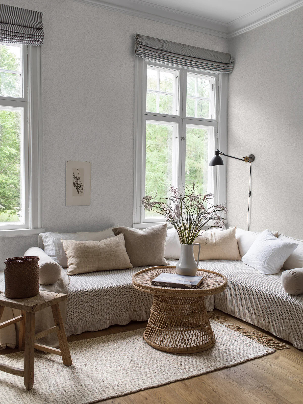 Non-woven paper wallpaper in Hidden Medallion design, gray-beige