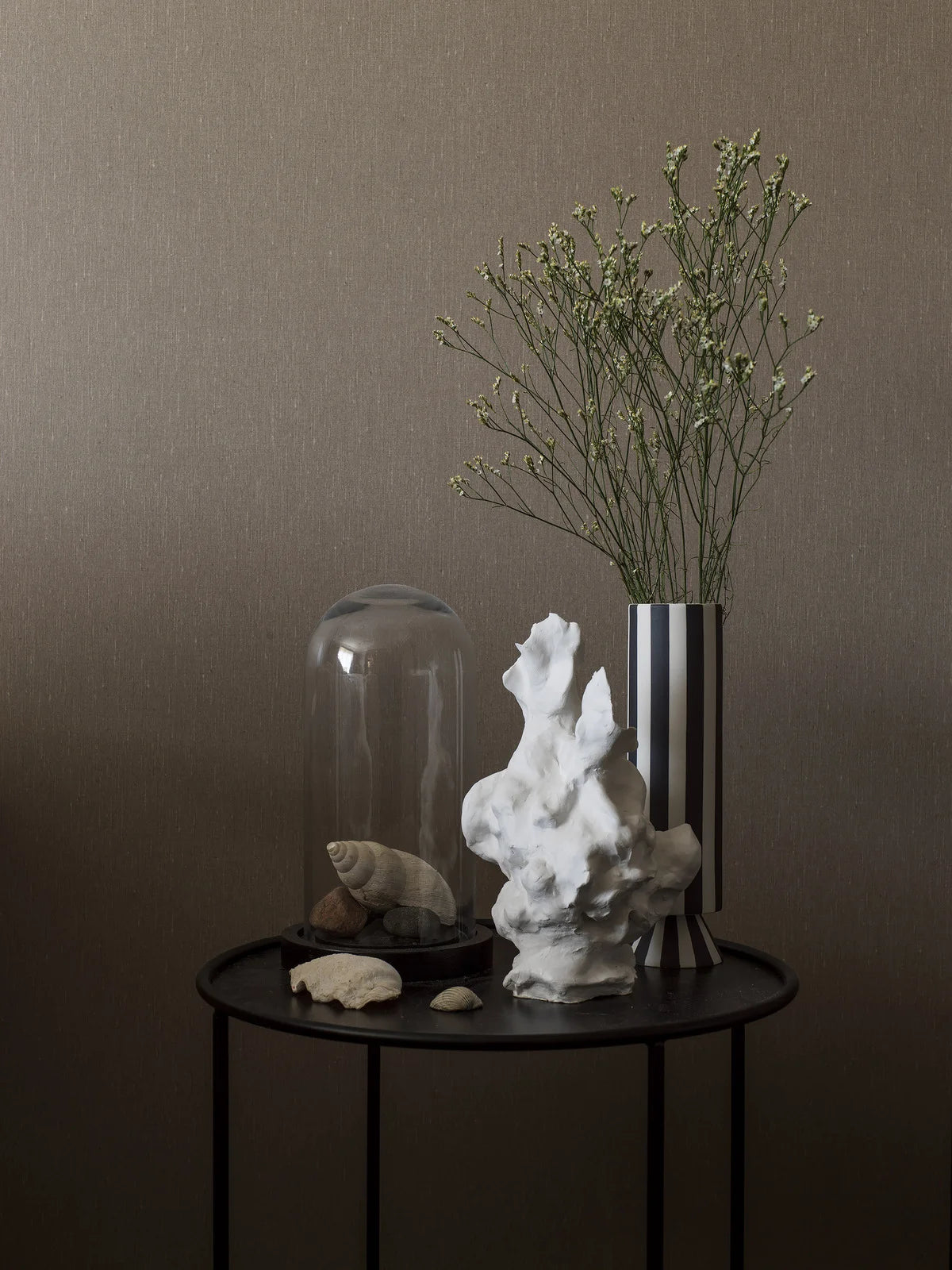 Strukturierte Tapete, die Leinen imitiert - VINTAGE HOLZ, warmes Braun