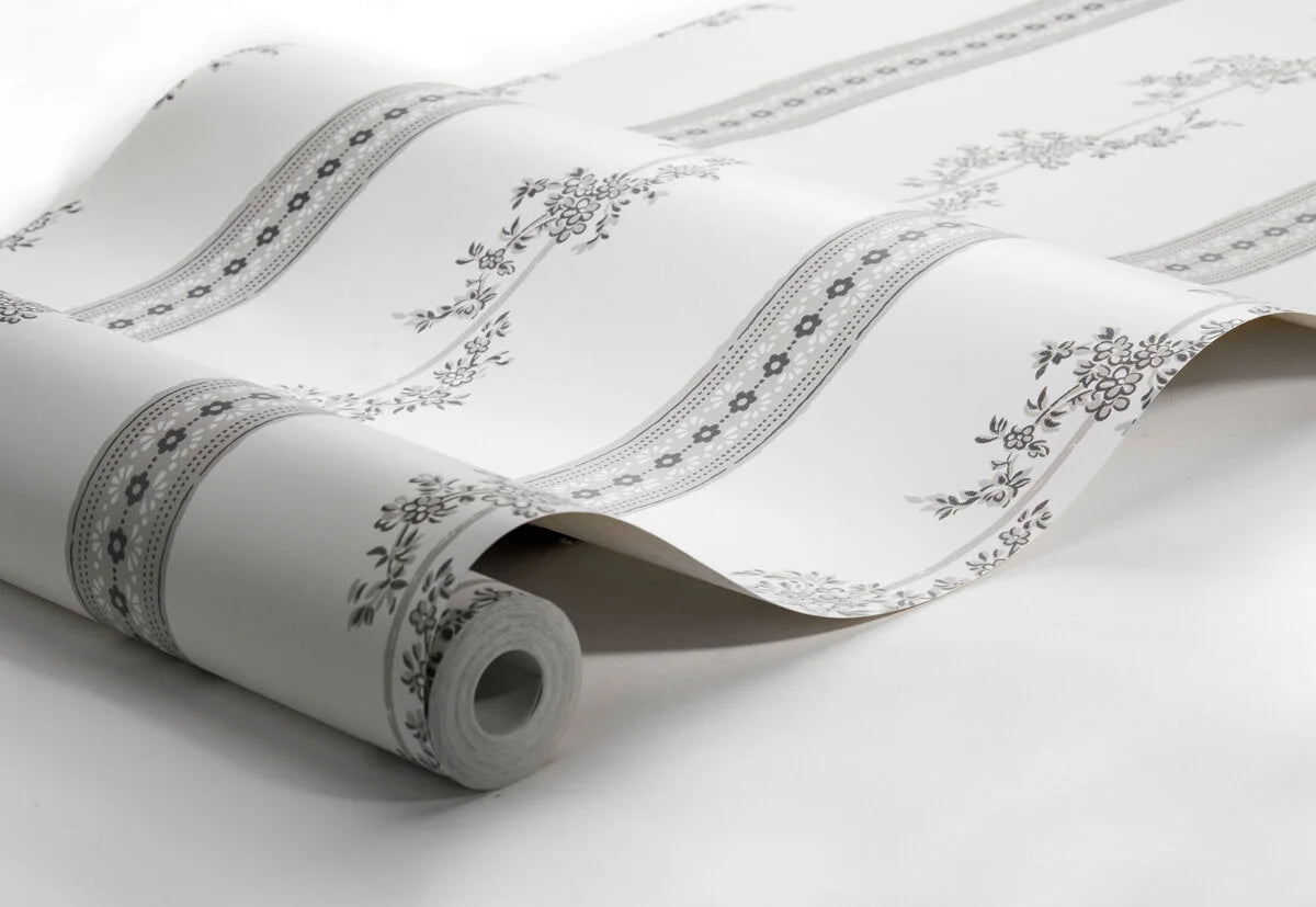 Non-woven paper wallpaper with a botanical pattern DROTTNINGHOLM gray with white