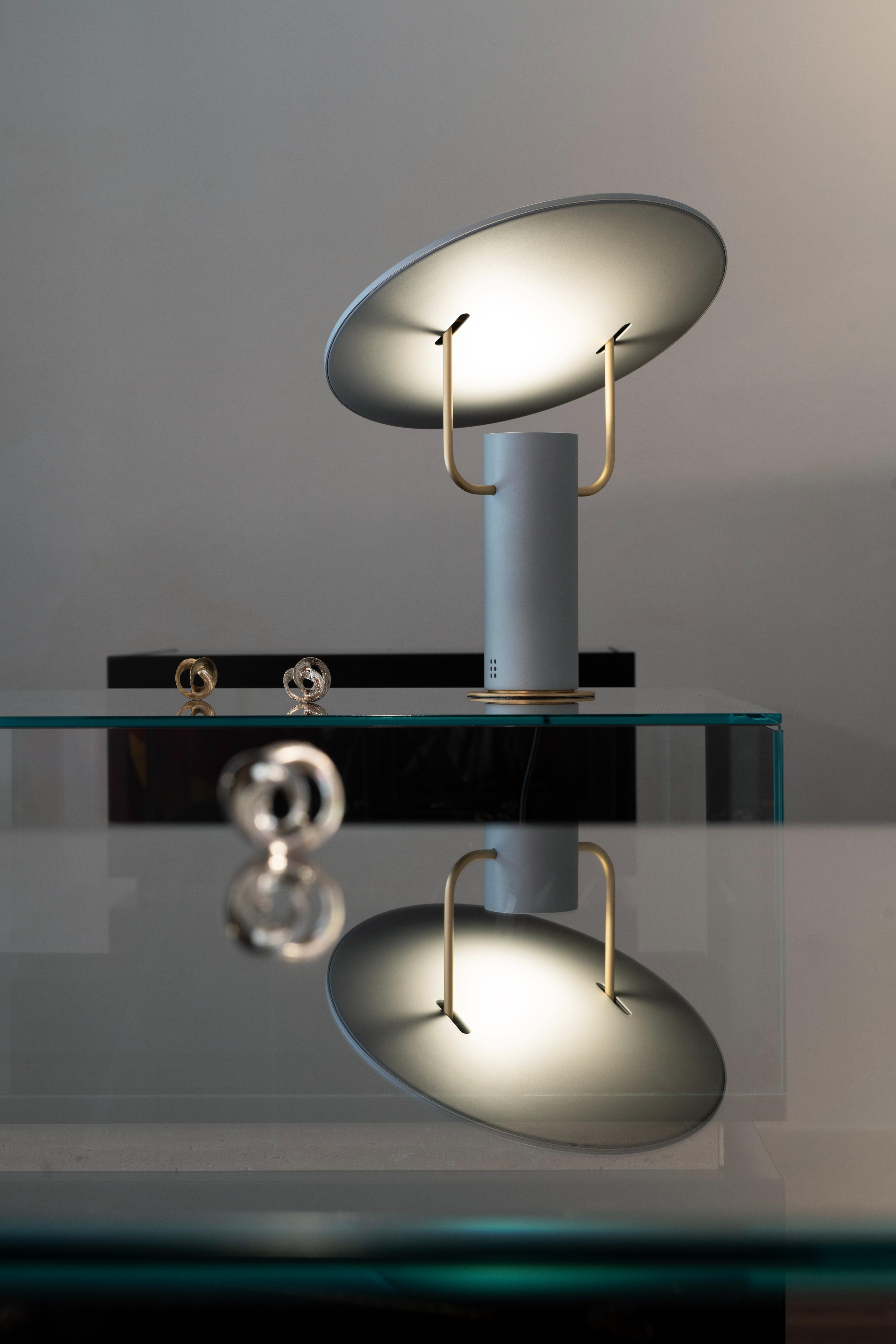 Lampa stołowa TX1 biały z oświetleniem LED