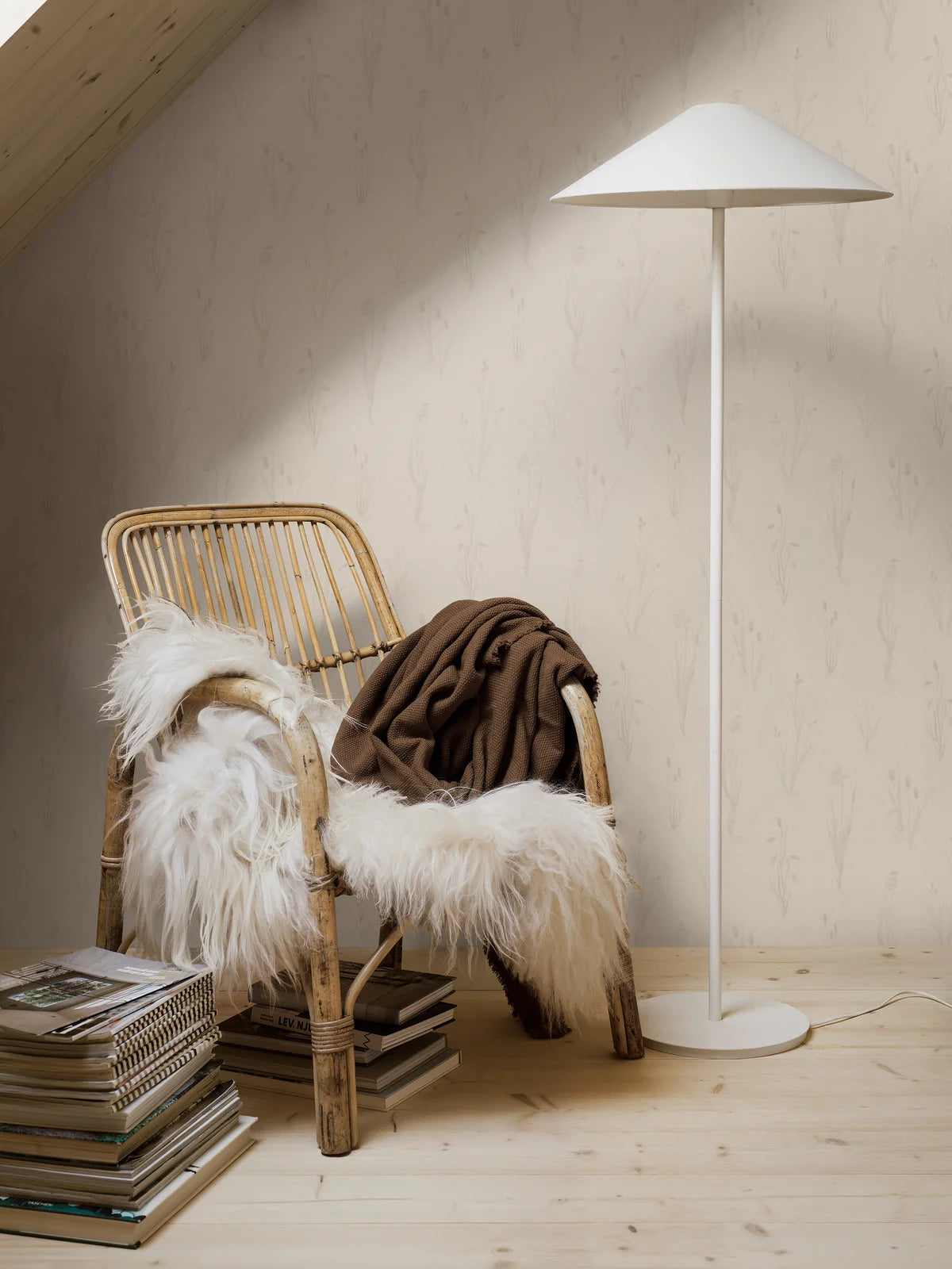 Tapete mit Pflanzenmotiv MOORLAND beige