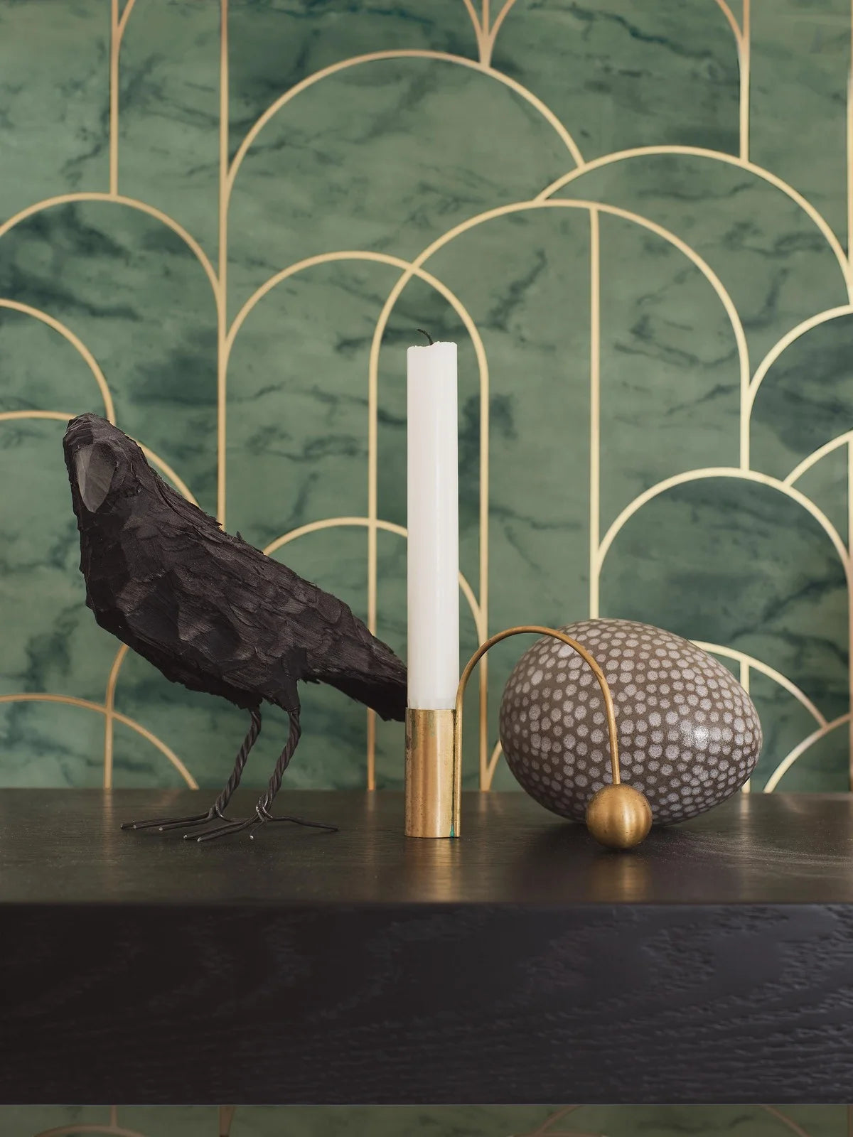Non-woven paper wallpaper mimicking marble ARCH green with gold