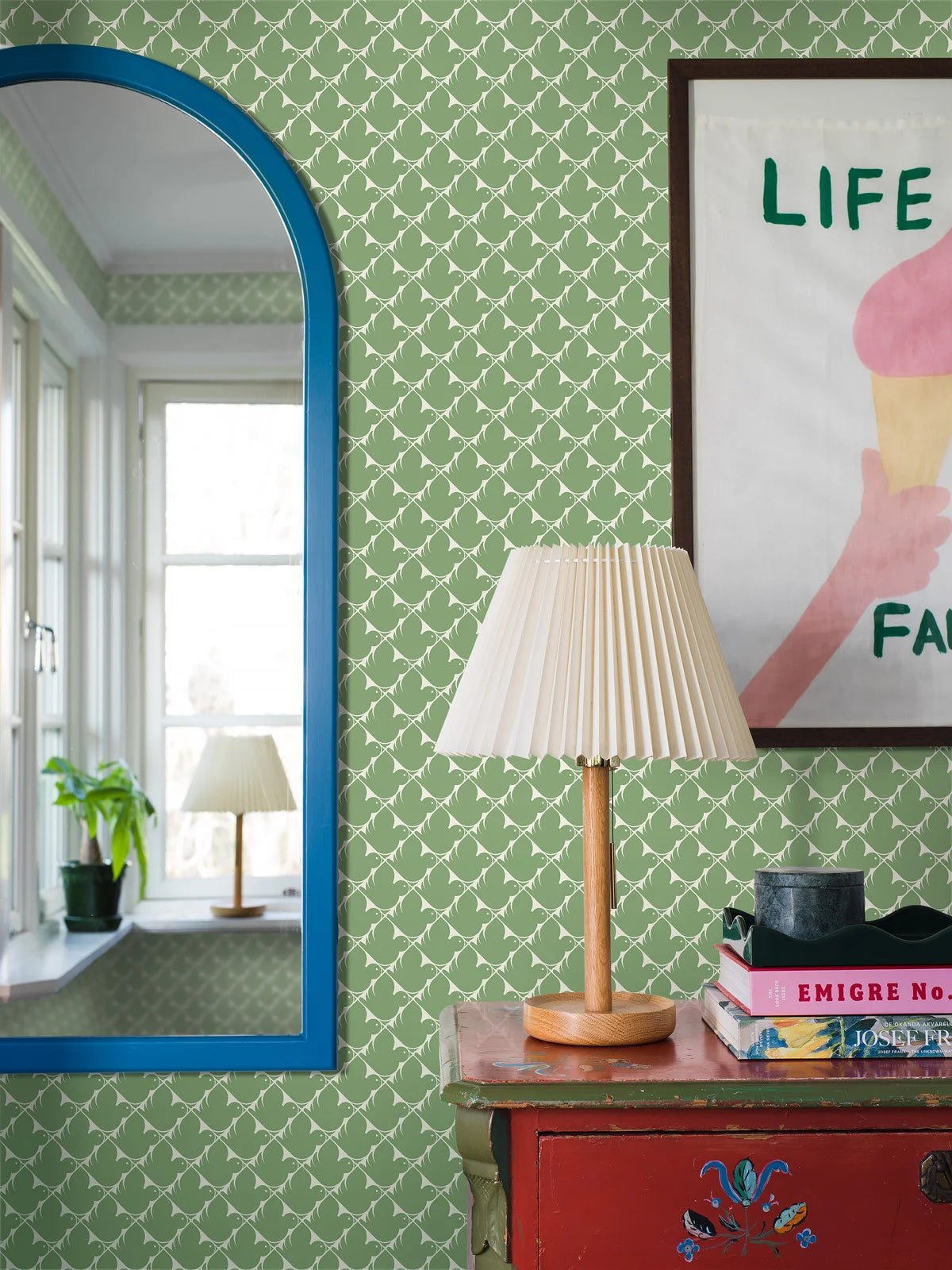 PIPPI Green and White Geometric Pattern Wallpaper