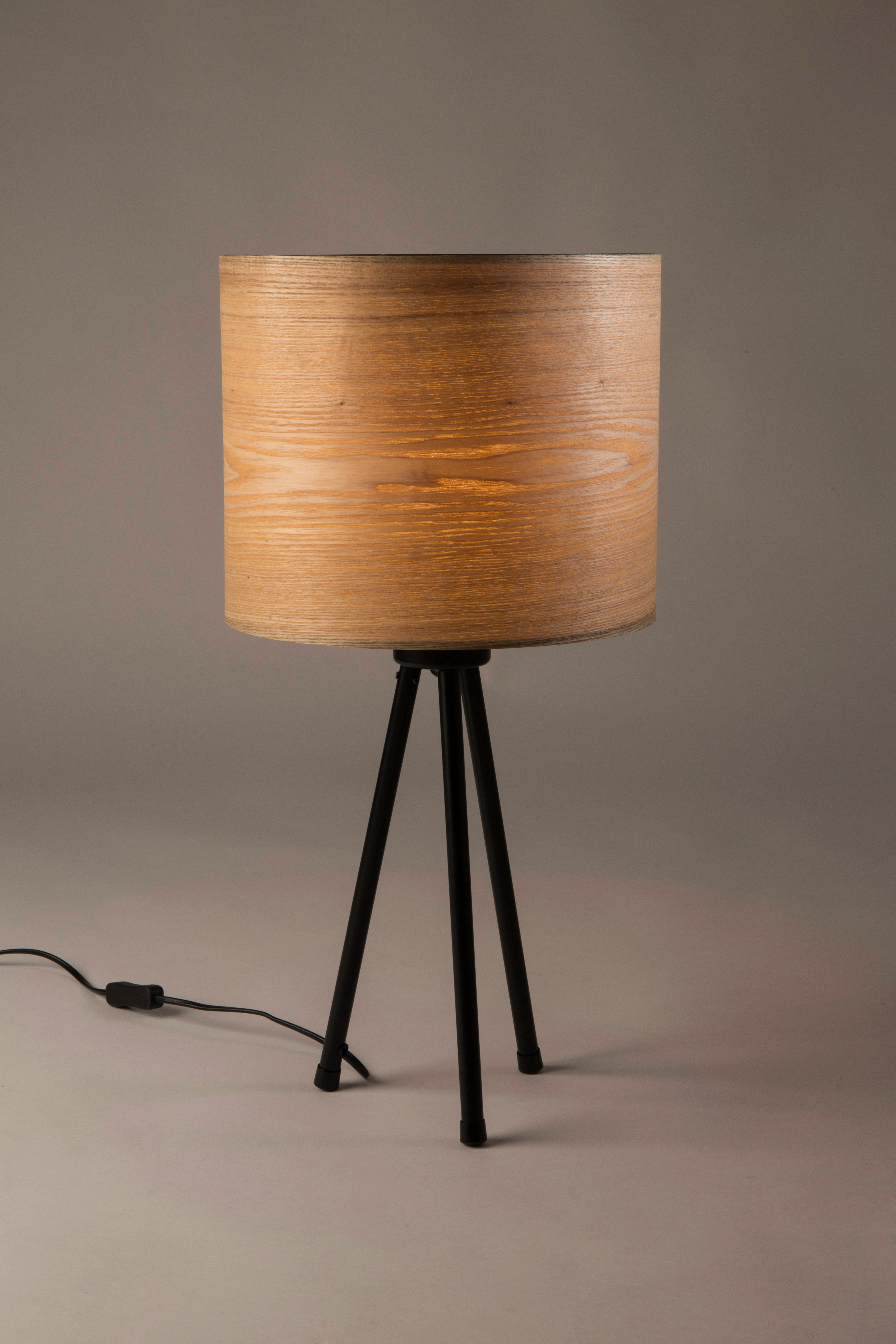 WOODLAND table lamp with ash veneer and black base
