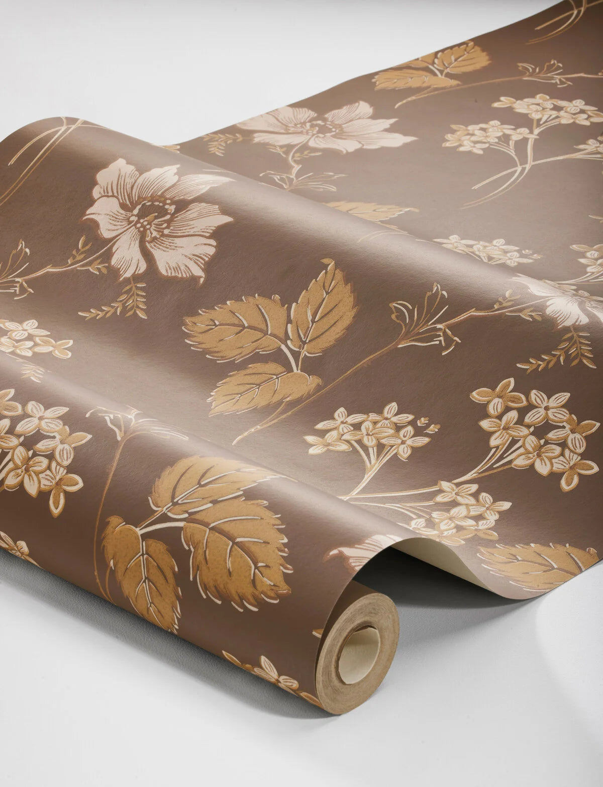 VALBORG Brown Floral Pattern Wallpaper with Beige